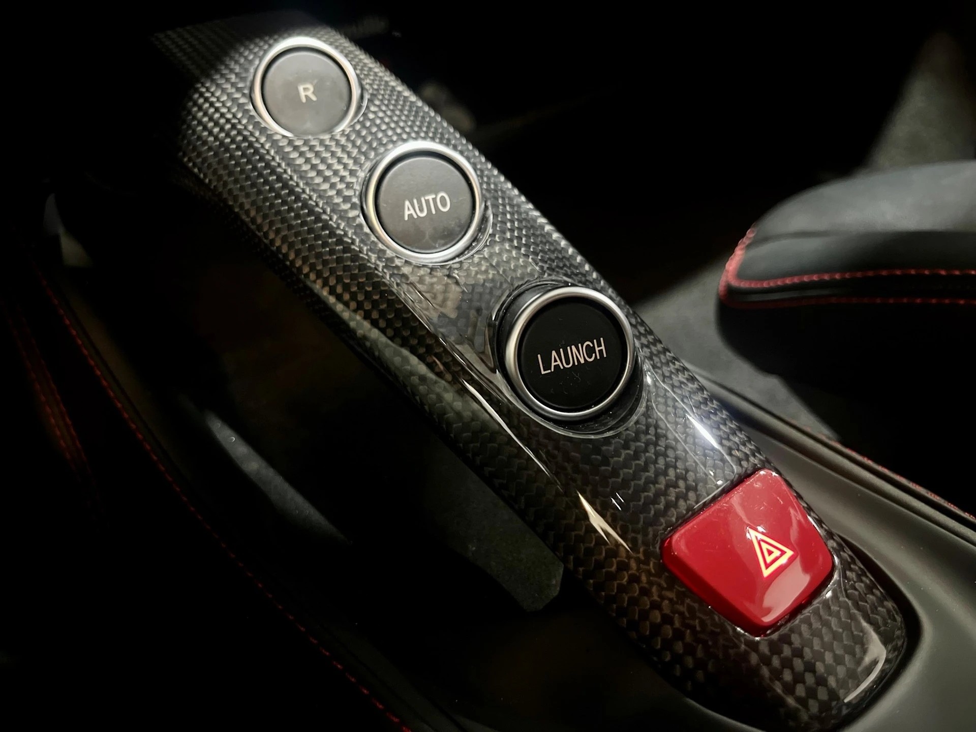 FERRARI 488 GTB 3.9 Turbo *CH-FAHRZEUG*-image-9