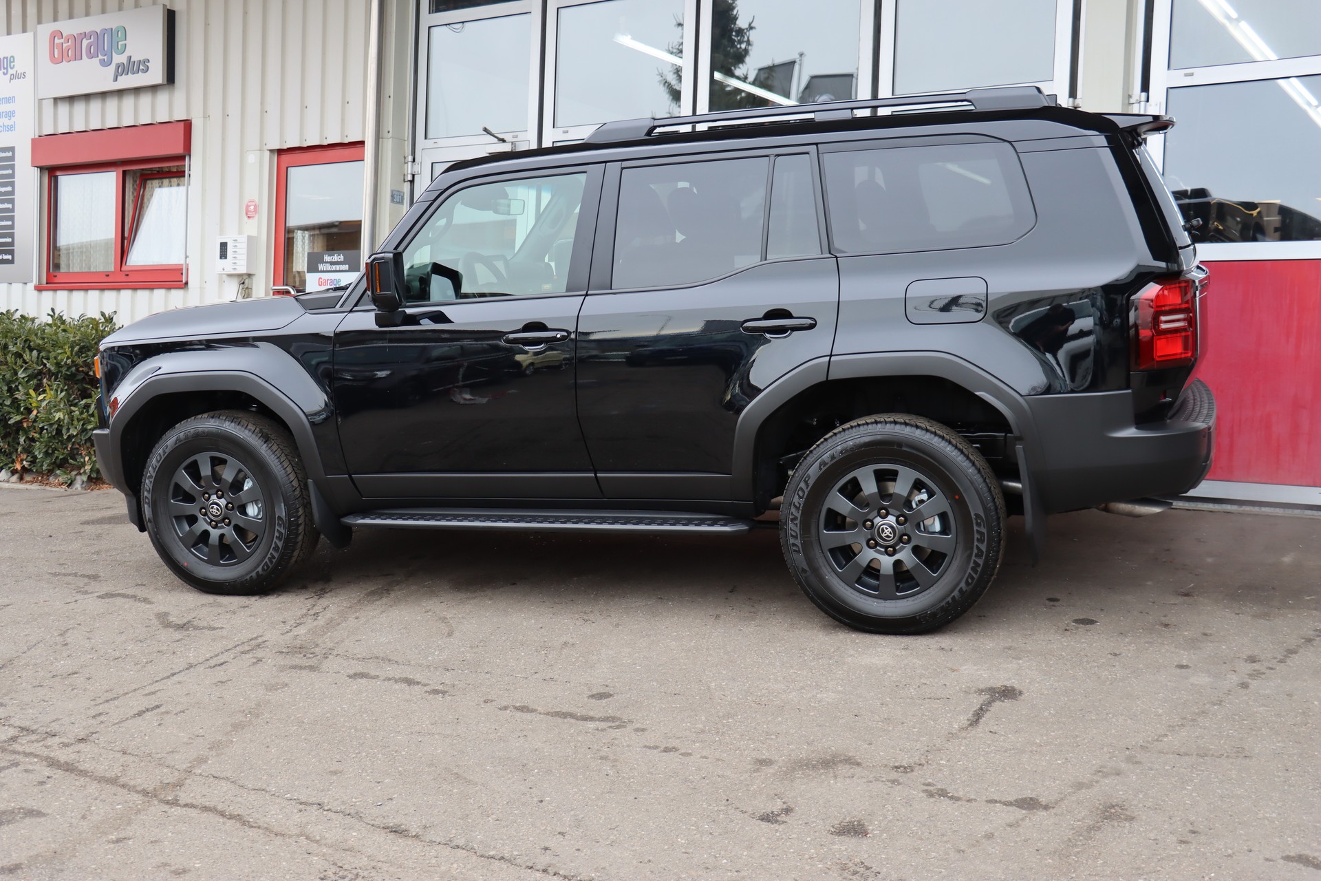 TOYOTA Land Cruiser 2.8TD 48V Style-image-5