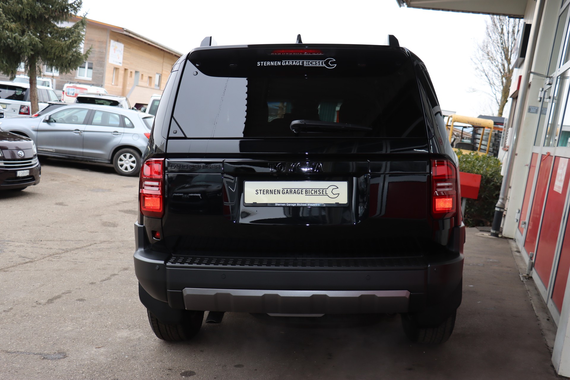 TOYOTA Land Cruiser 2.8TD 48V Style-image-8