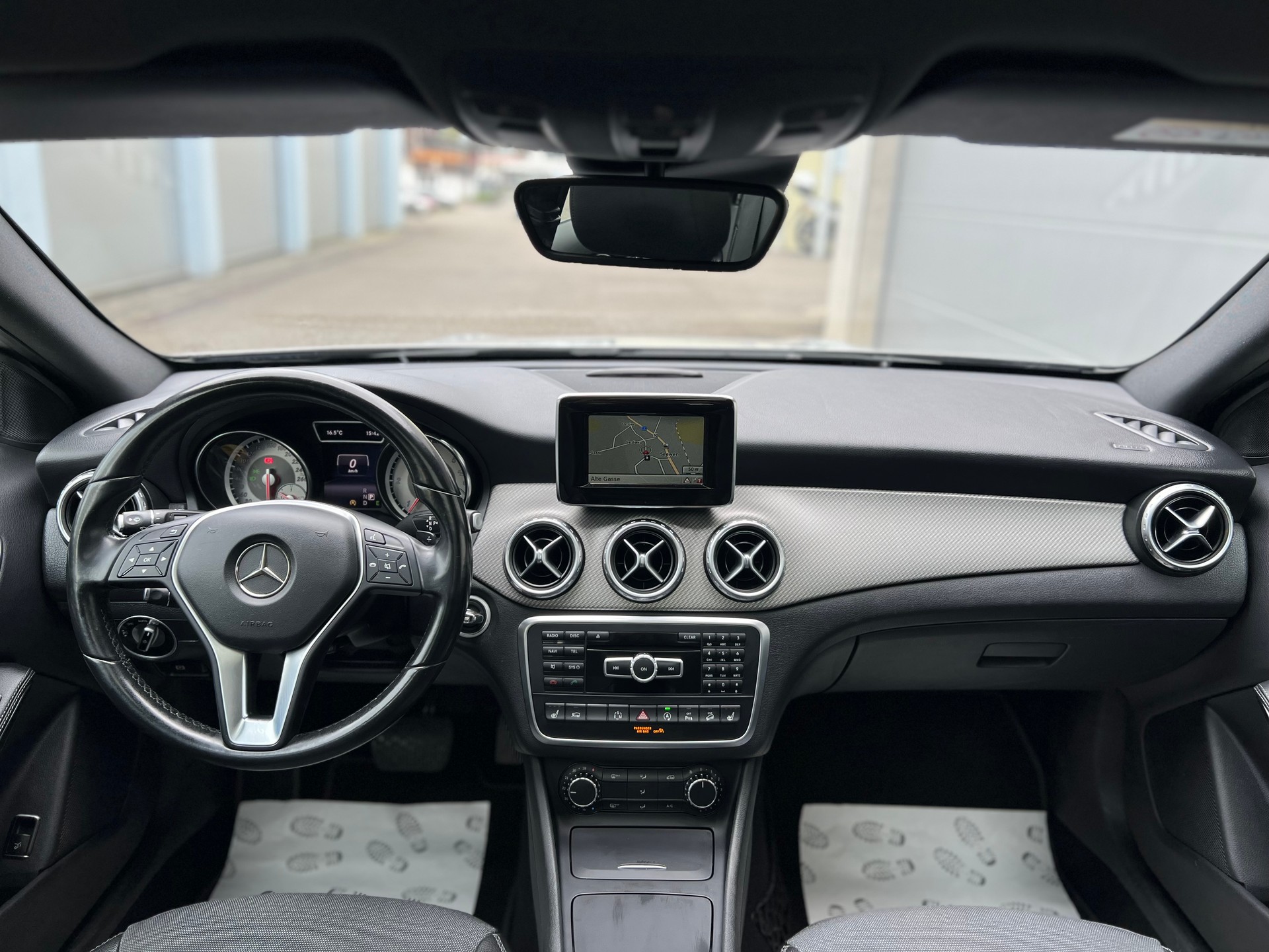 MERCEDES-BENZ GLA 200 CDI Swiss Star Edition 4Matic 7G-DCT-image-20