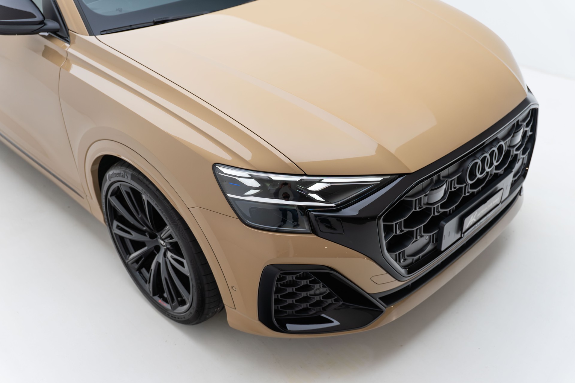 AUDI SQ8 SUV TFSI quattro tiptronic - AUDI Exclusive-showroom-element-3