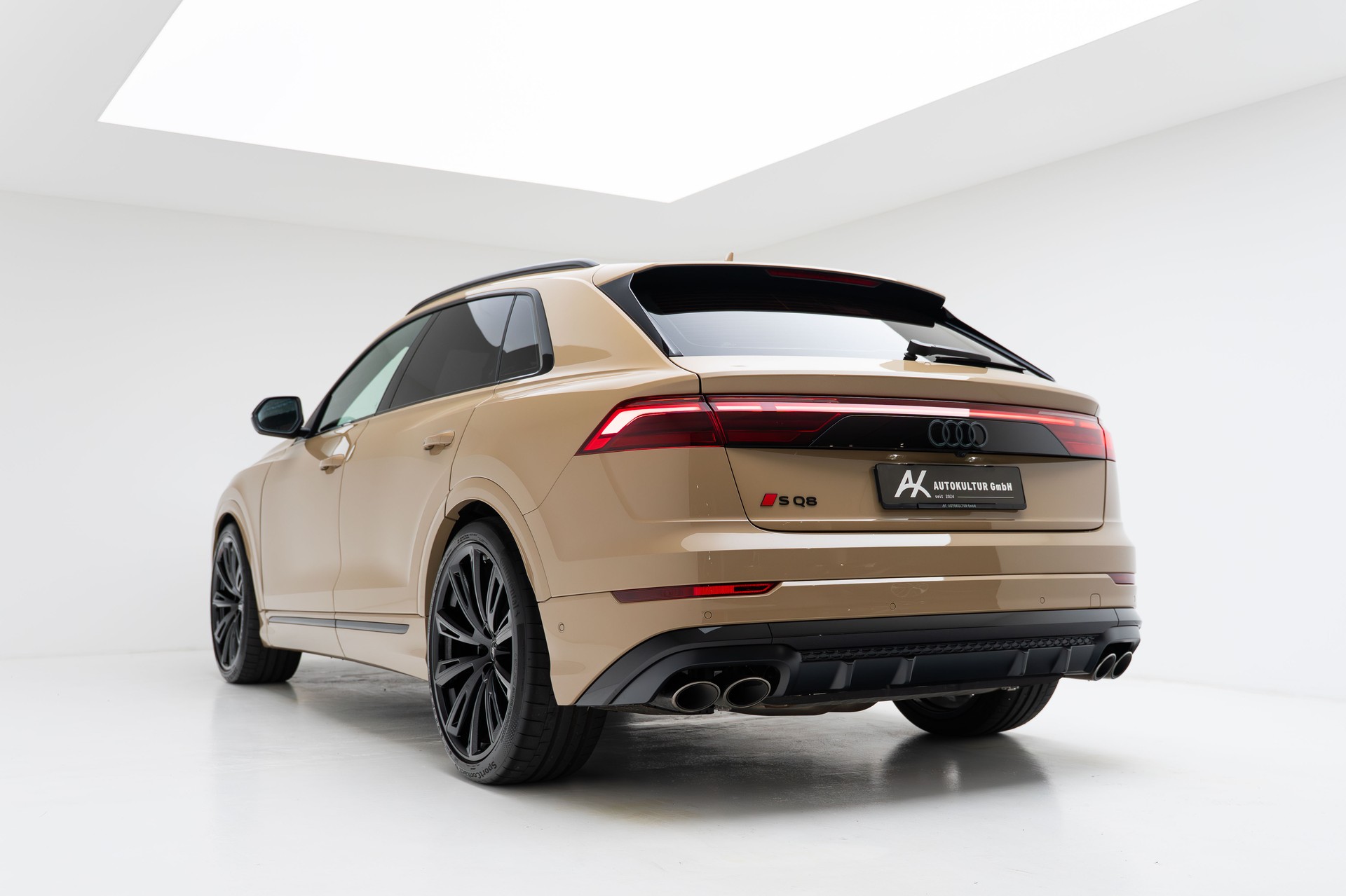 AUDI SQ8 SUV TFSI quattro tiptronic - AUDI Exclusive-image-14