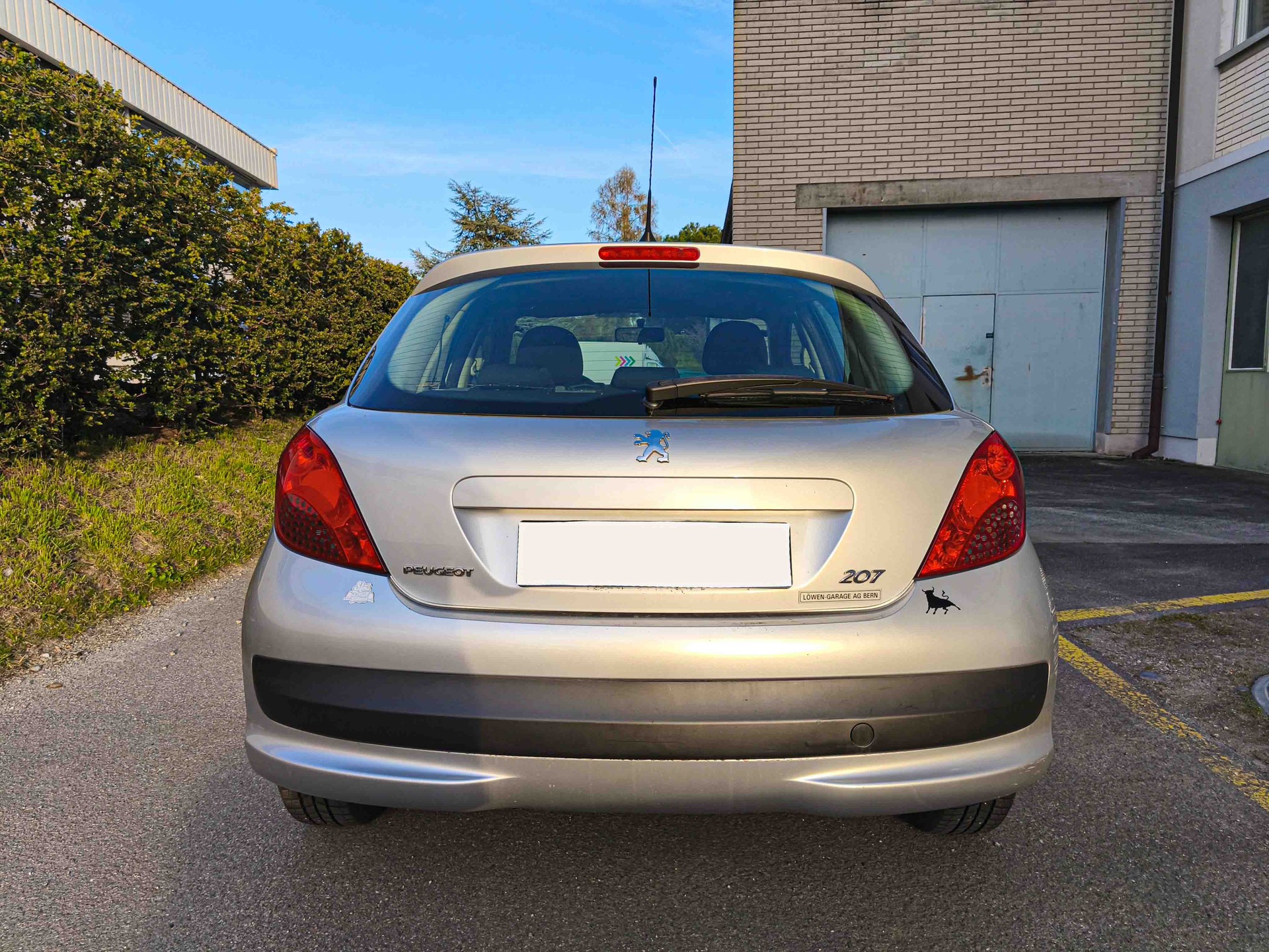 PEUGEOT 207 1.4 16V Sport-image-4
