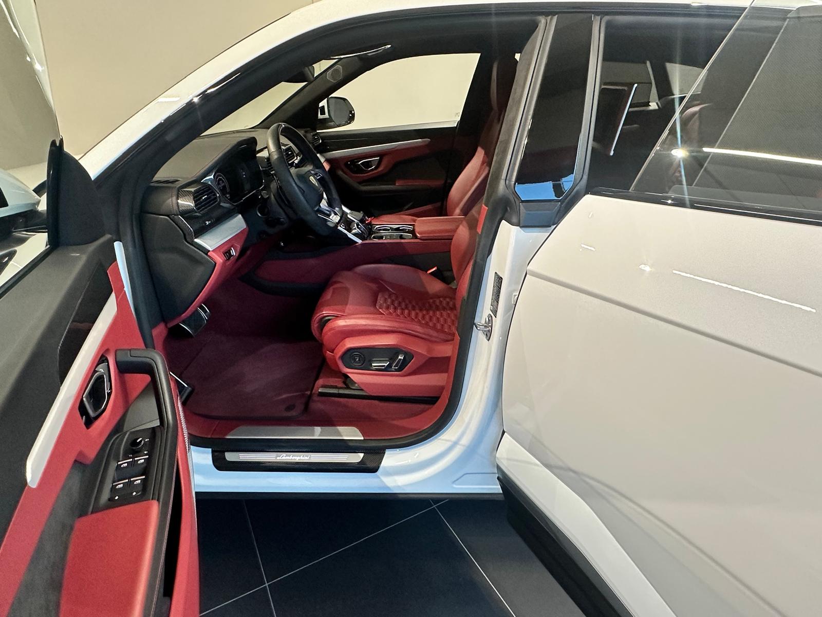 LAMBORGHINI Urus E-Gear-image-5
