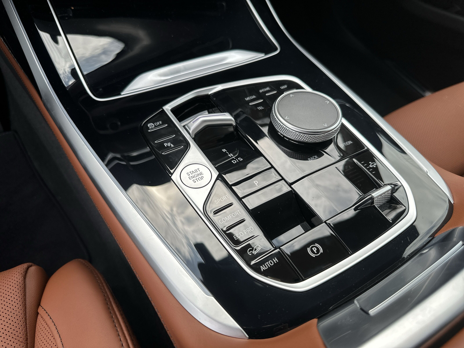 BMW X7 xDrive 48V 40d M Sport AHK 3.5T (CH)-image-12