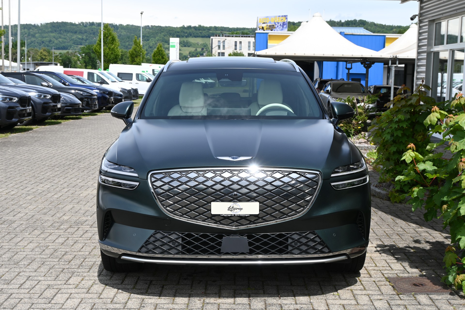GENESIS GV70 Electrified Dual Motor Sport AWD kWh 77,4 490PS 4X4 + AHK 1800kg (CH Auto)-showroom-element-2