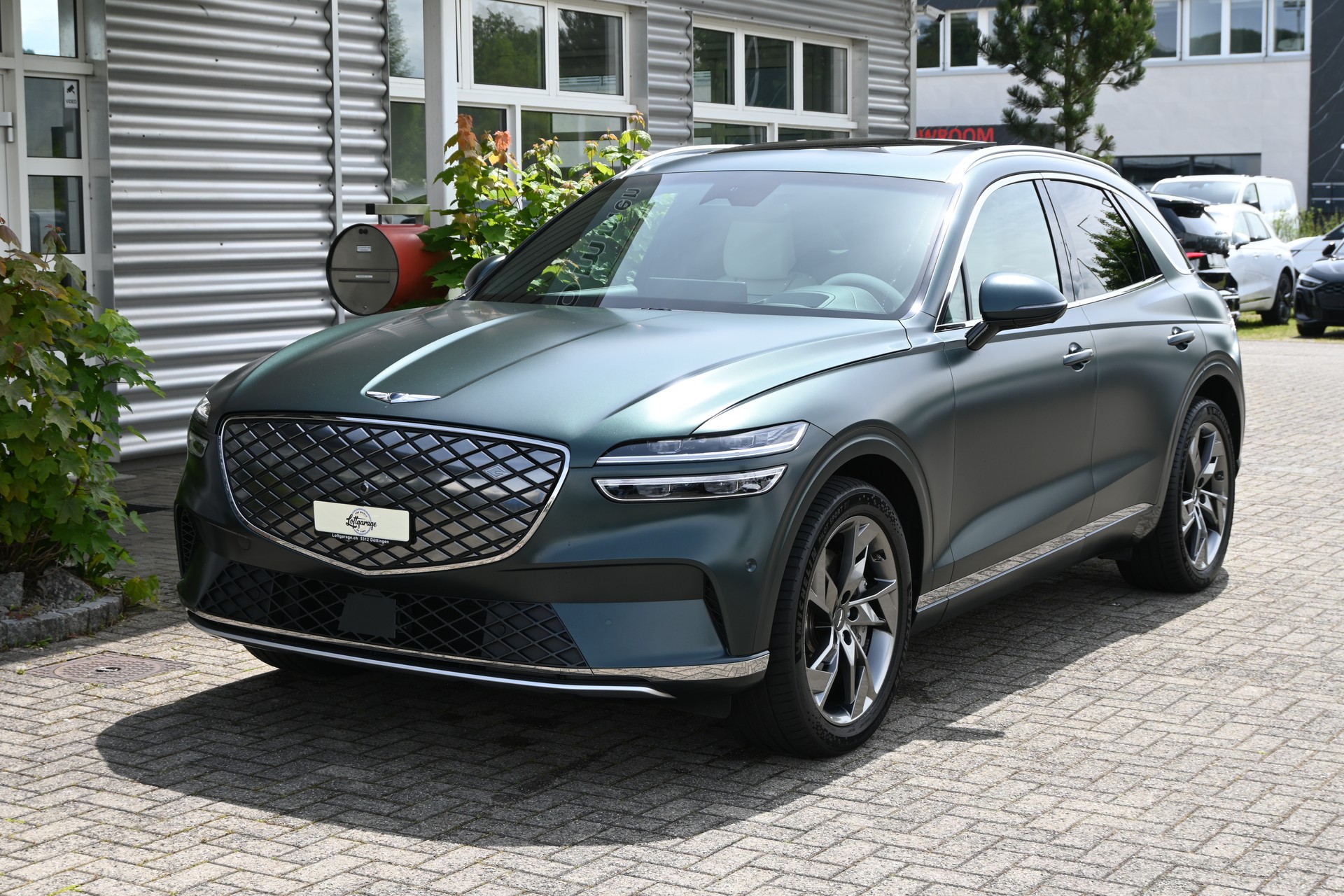 GENESIS GV70 Electrified Dual Motor Sport AWD kWh 77,4 490PS 4X4 + AHK 1800kg (CH Auto)-showroom-element-1