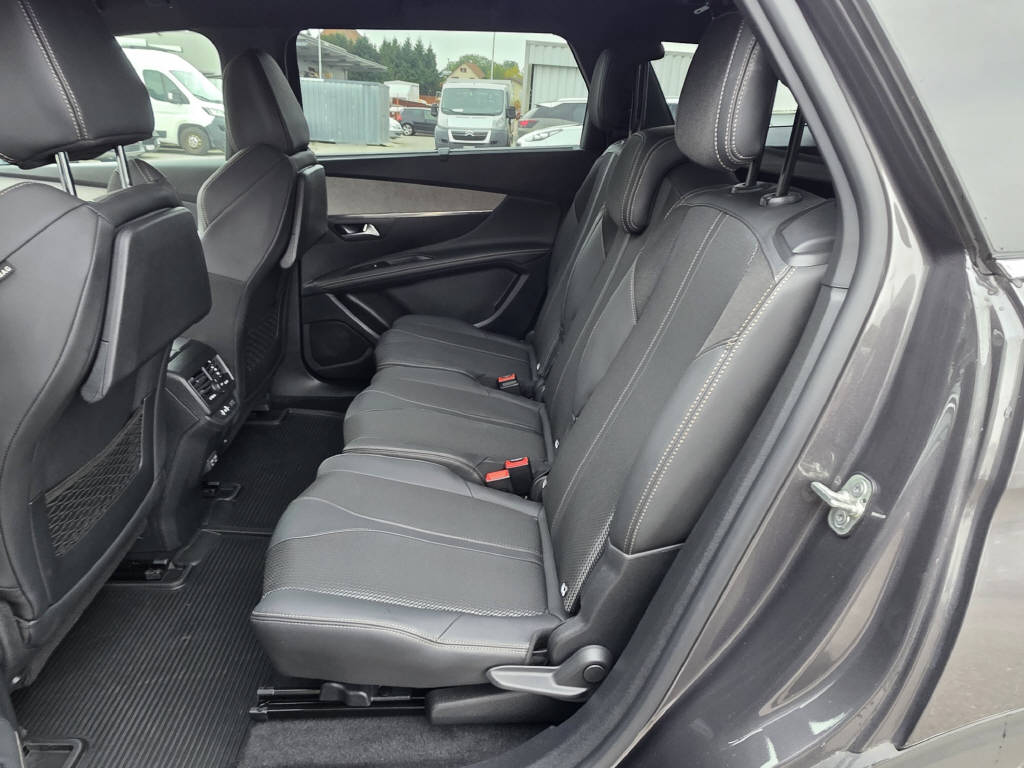 PEUGEOT 5008 1.2 PureTech GT-image-6