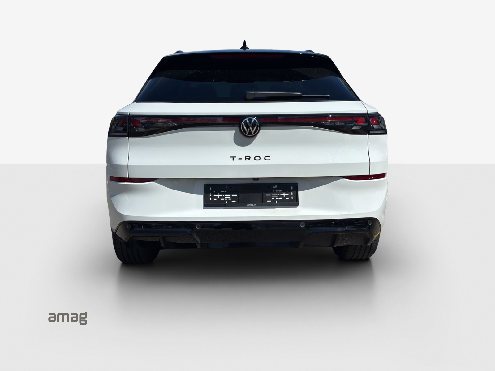 VW T-Roc 1.5 eTSI mHEV R-Line DSG-showroom-element-3