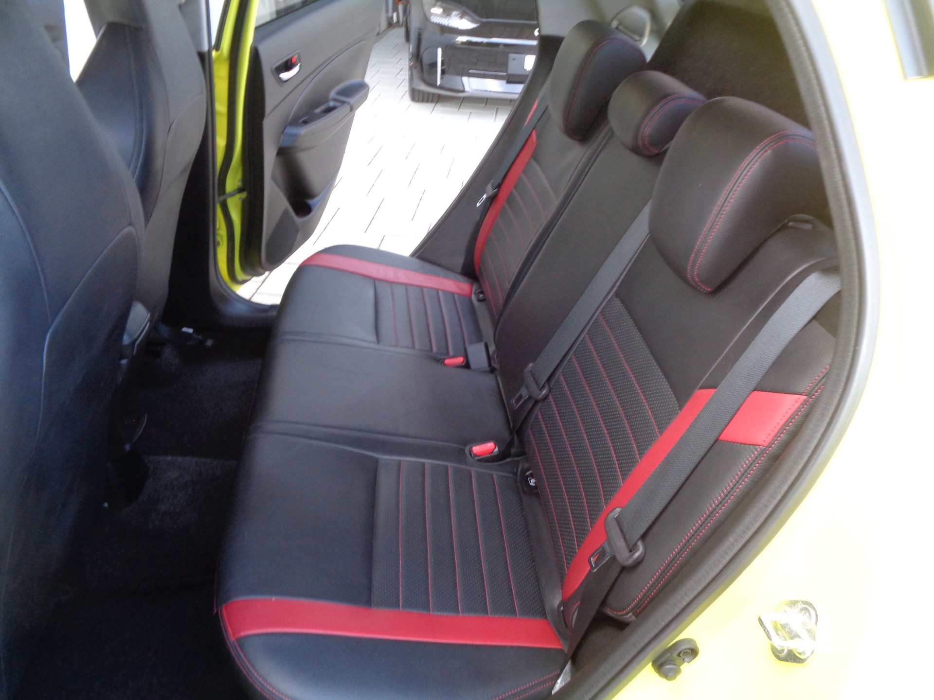 SUZUKI Swift Sport 1.4i 16V Compact Top-image-12