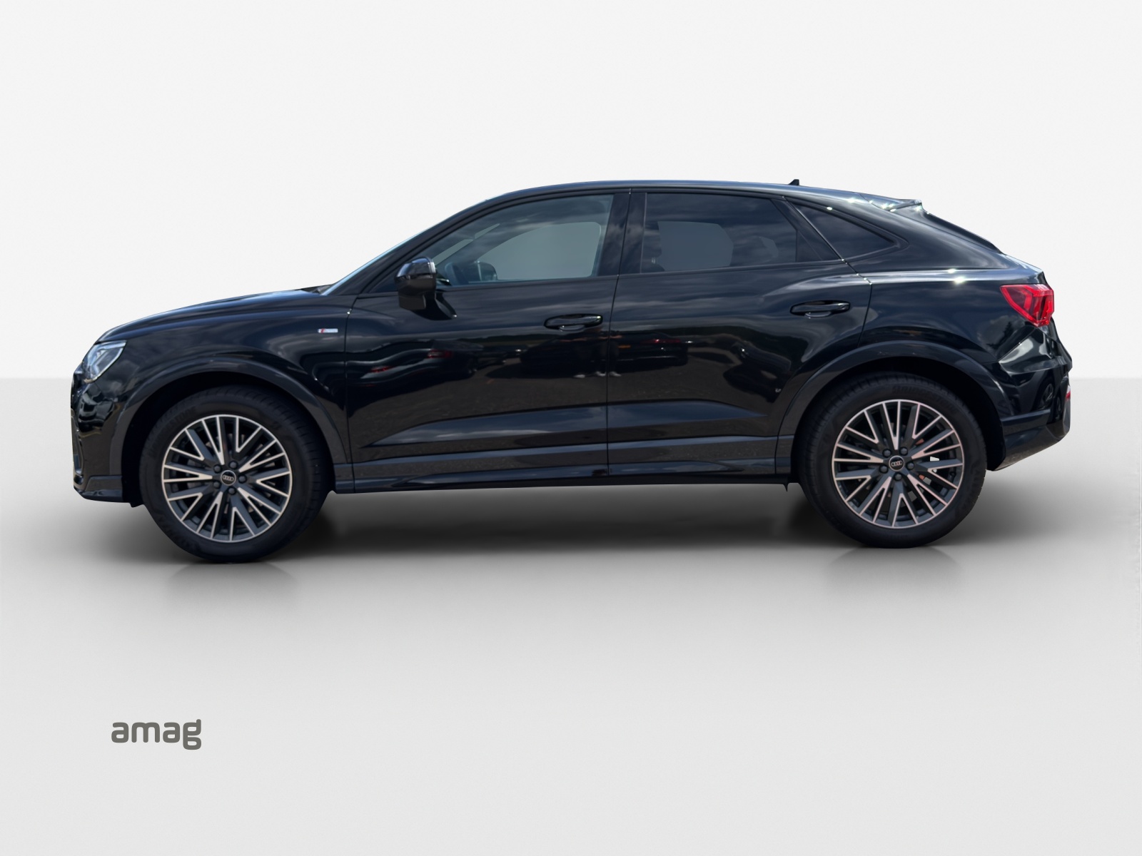 AUDI Q3 Sportback 40 TFSI S line quattro S-tronic-showroom-element-1