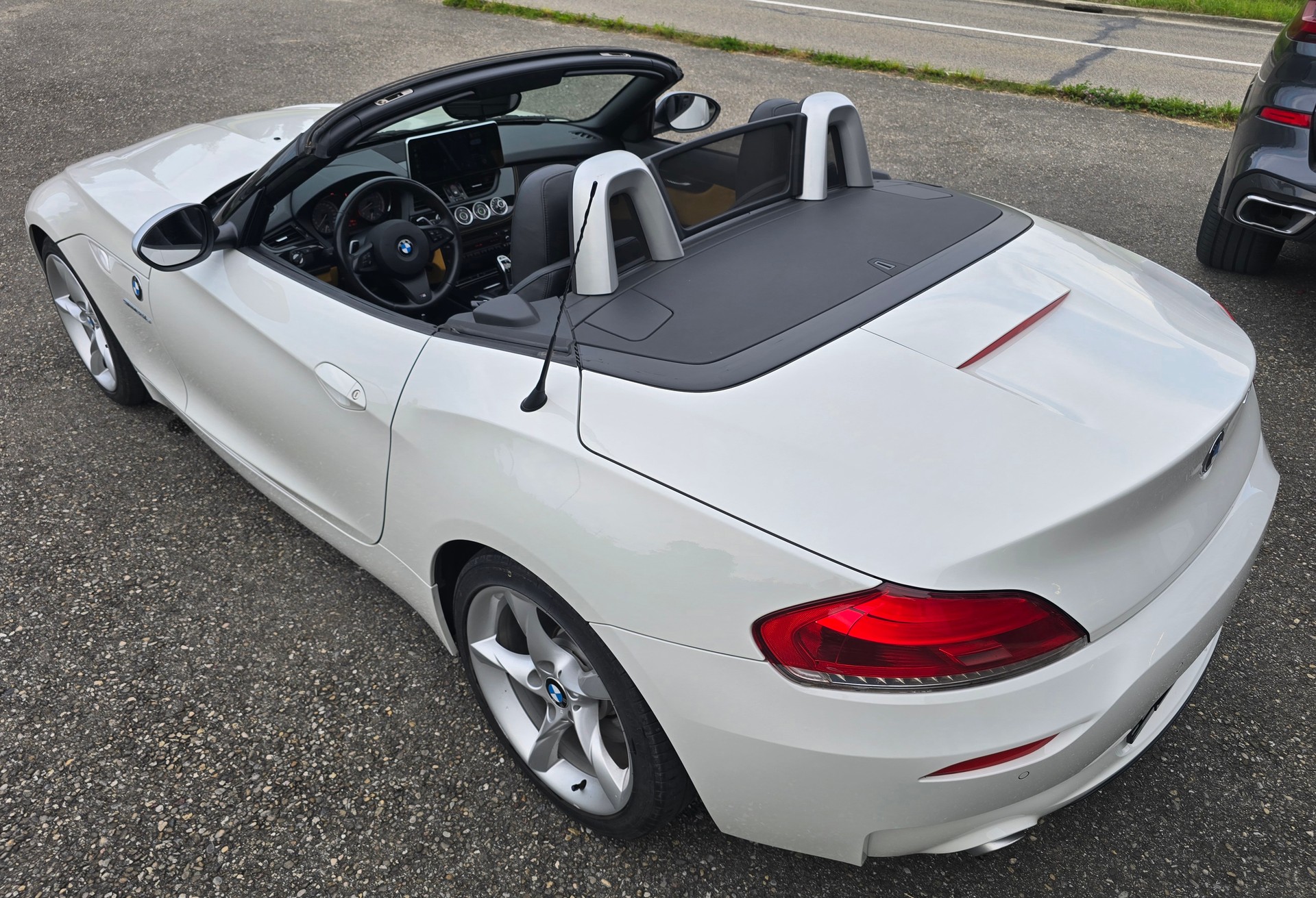 BMW Z4 sDrive35is DKG-image-10