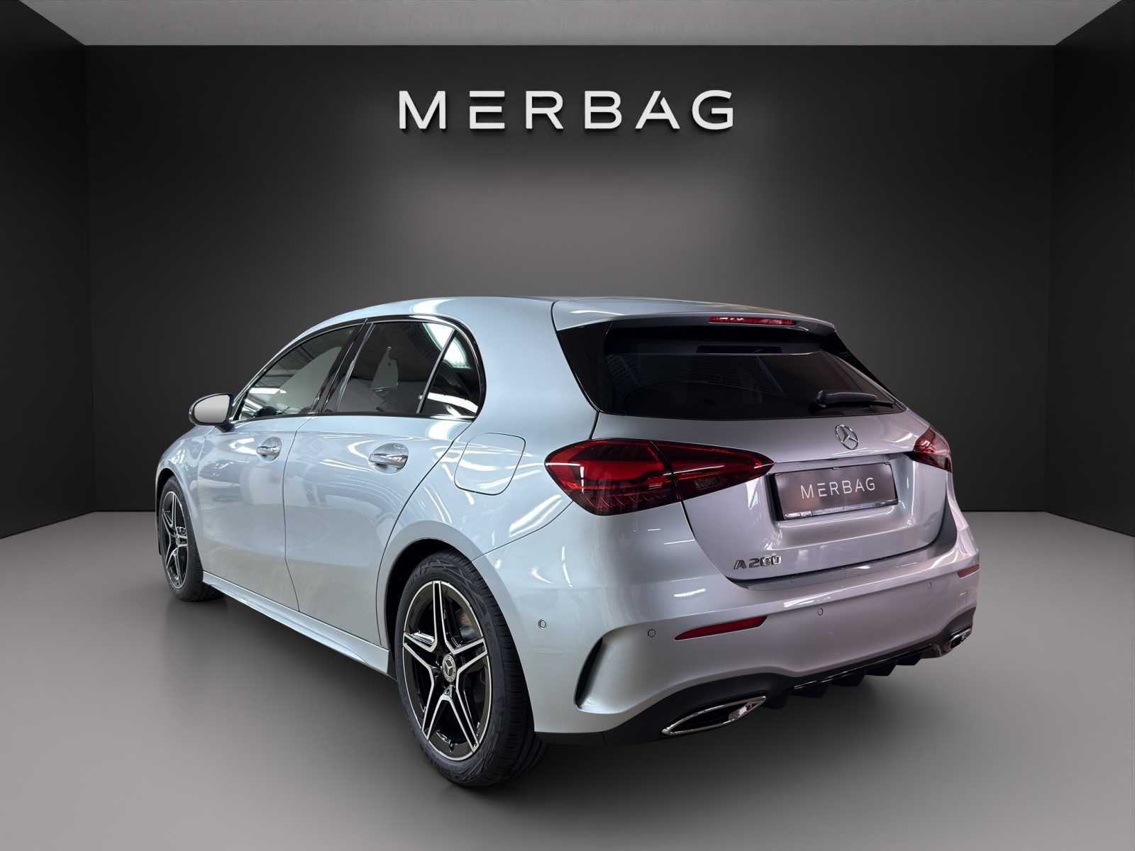 MERCEDES-BENZ A 200 Night Star 7G-DCT-image-2