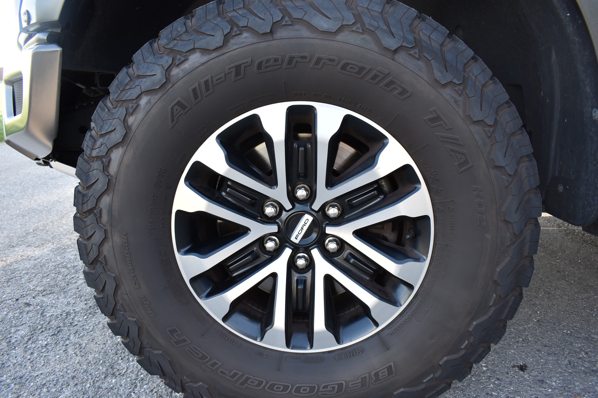 FORD F-150 Raptor-image-12