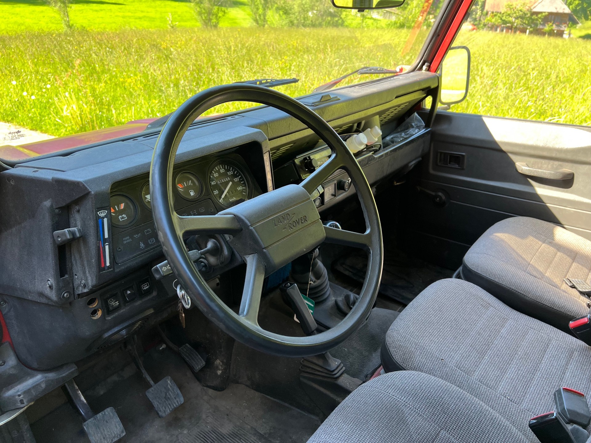 LAND ROVER 90 3.5 Station Wagon-image-13