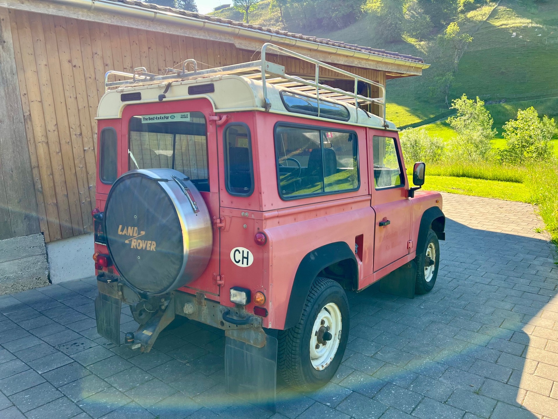 LAND ROVER 90 3.5 Station Wagon-image-16