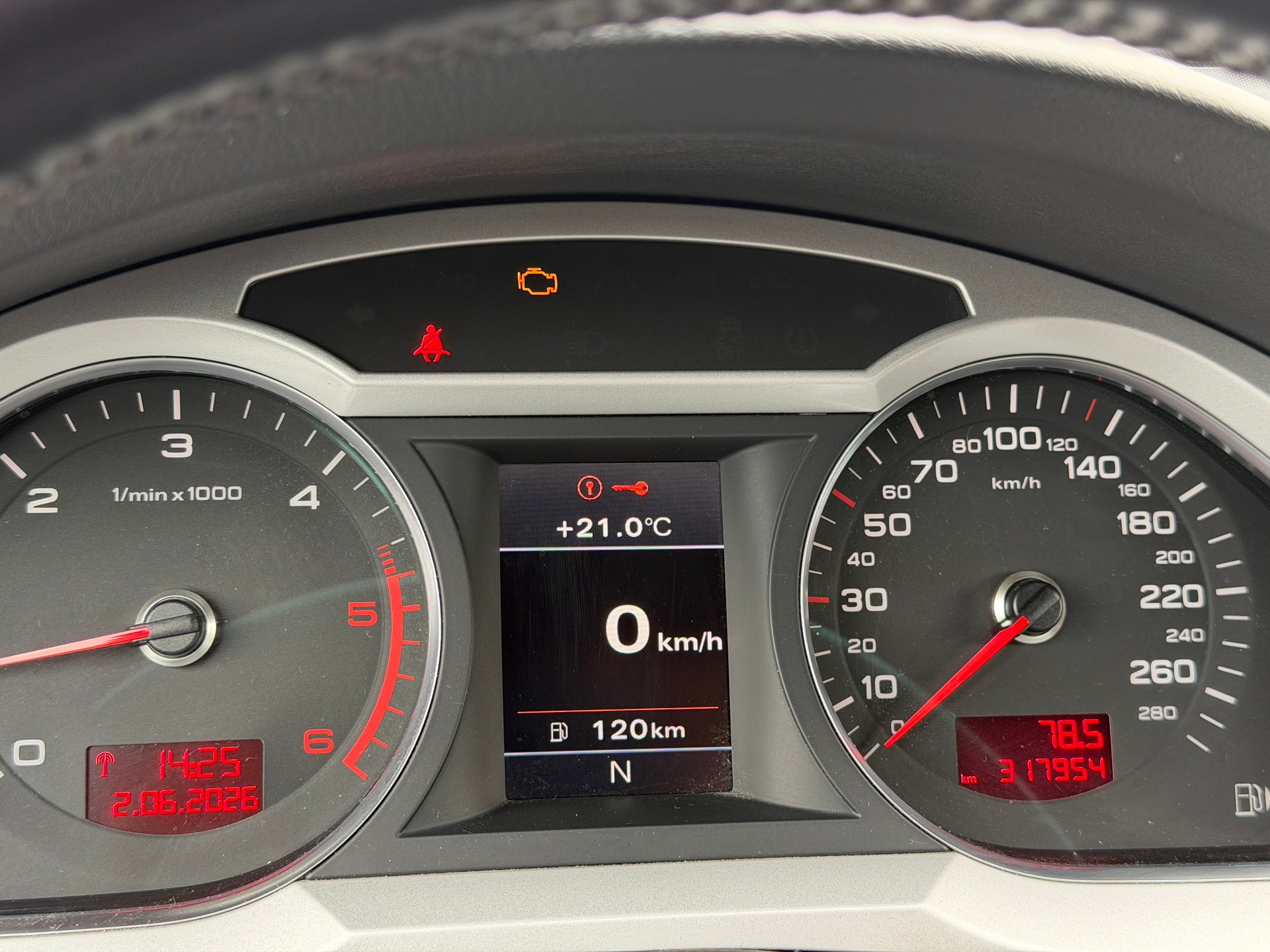 AUDI AUDI A6 Avant 3.0 V6 TDI quattro tiptronic-image-14