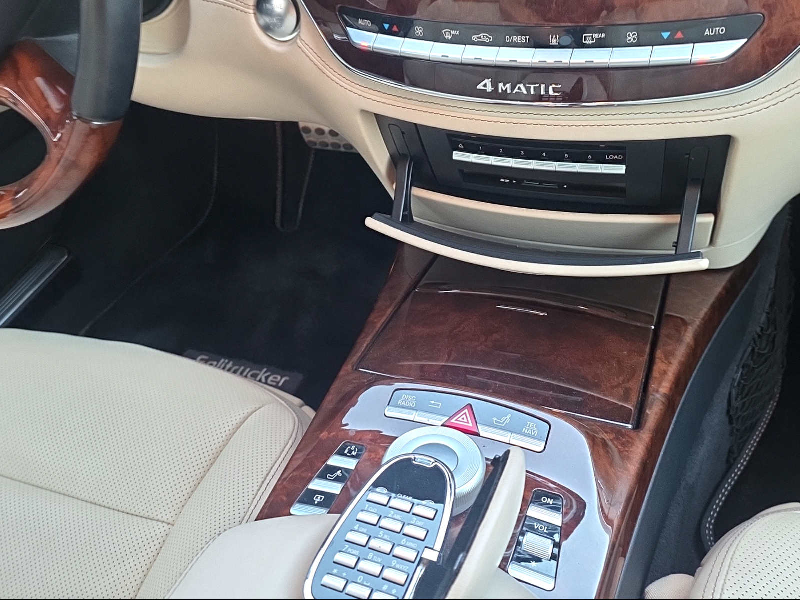 MERCEDES-BENZ S 500 L BlueEfficiency SS 4Matic 7G-Tronic-image-11
