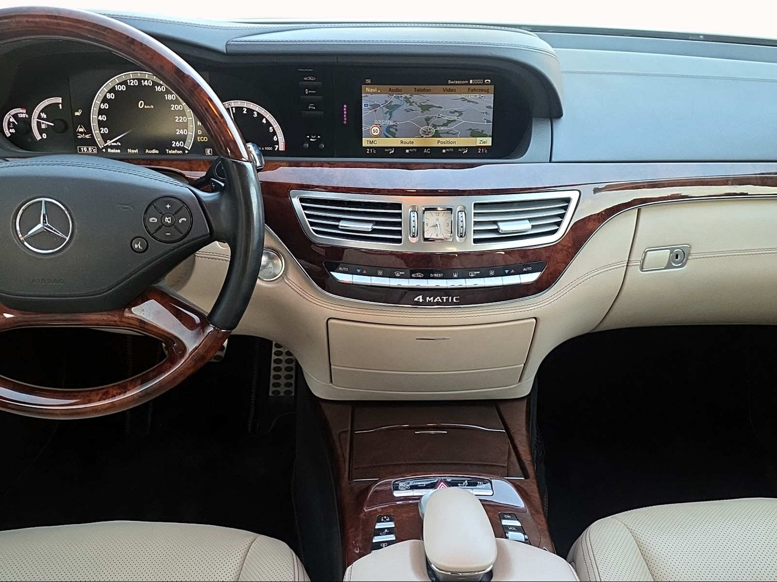 MERCEDES-BENZ S 500 L BlueEfficiency SS 4Matic 7G-Tronic-image-12