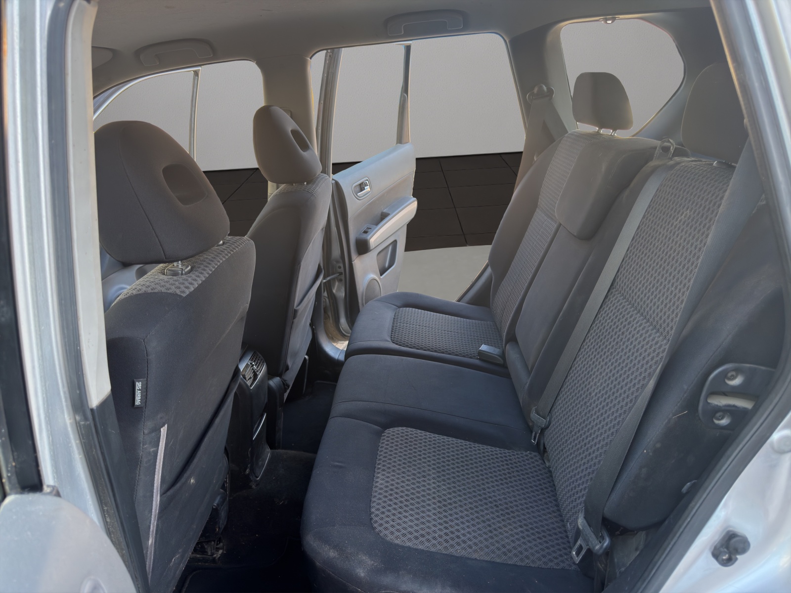 NISSAN X-Trail 2.0 dCi 16V SE Automatic-image-12