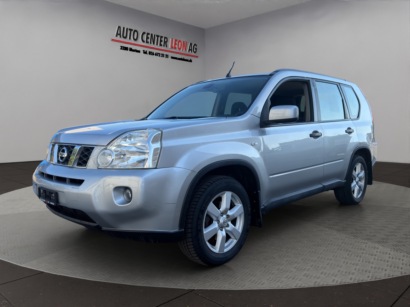 NISSAN X-Trail 2.0 dCi 16V SE Automatic-showroom-element-1