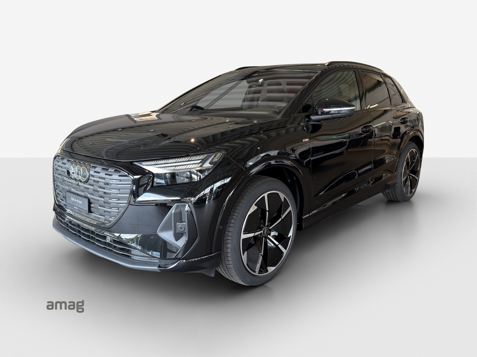 AUDI Q4 e-tron 45 Attraction quattro