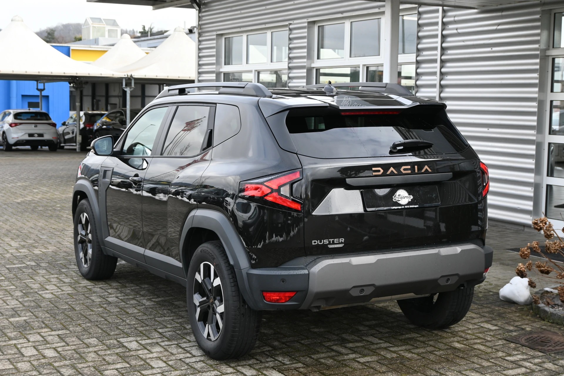 DACIA Duster 1.6 HEV 140PS Extreme+ Automat-image-6