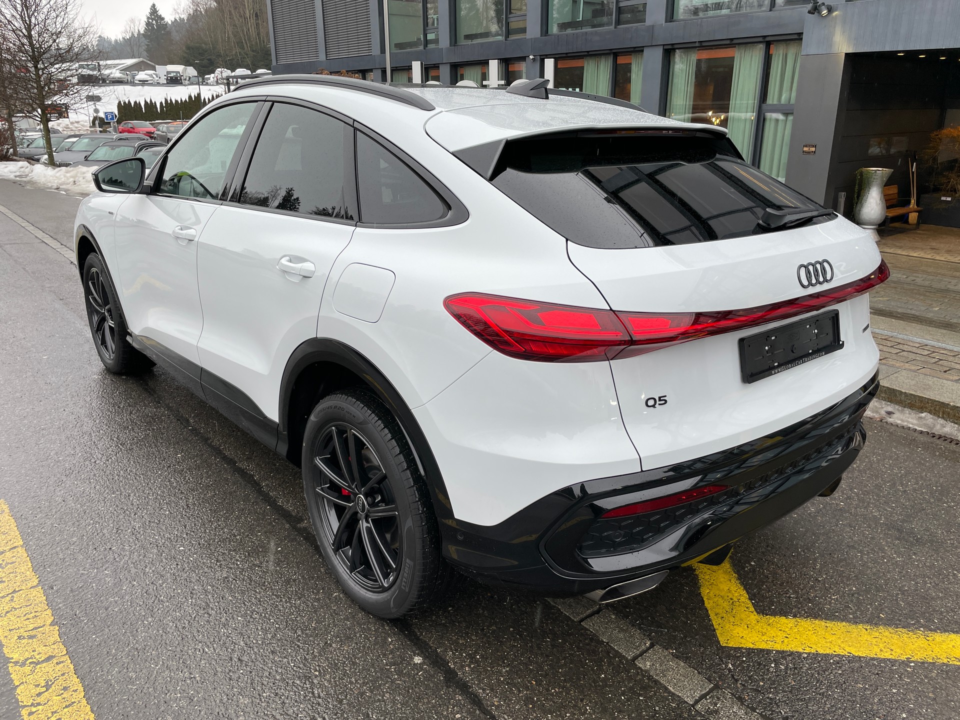 AUDI Q5 Sportback 50 TFSI e PHEV S line quattro S-tronic EDITION ONE-image-11
