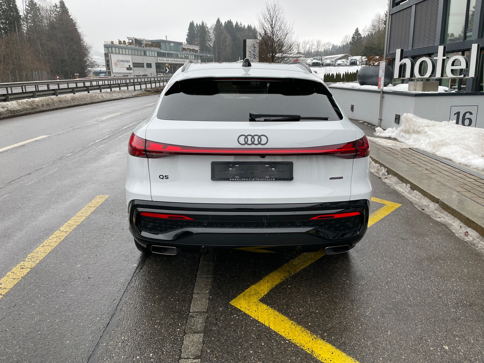 AUDI Q5 Sportback 50 TFSI e PHEV S line quattro S-tronic EDITION ONE-image-5