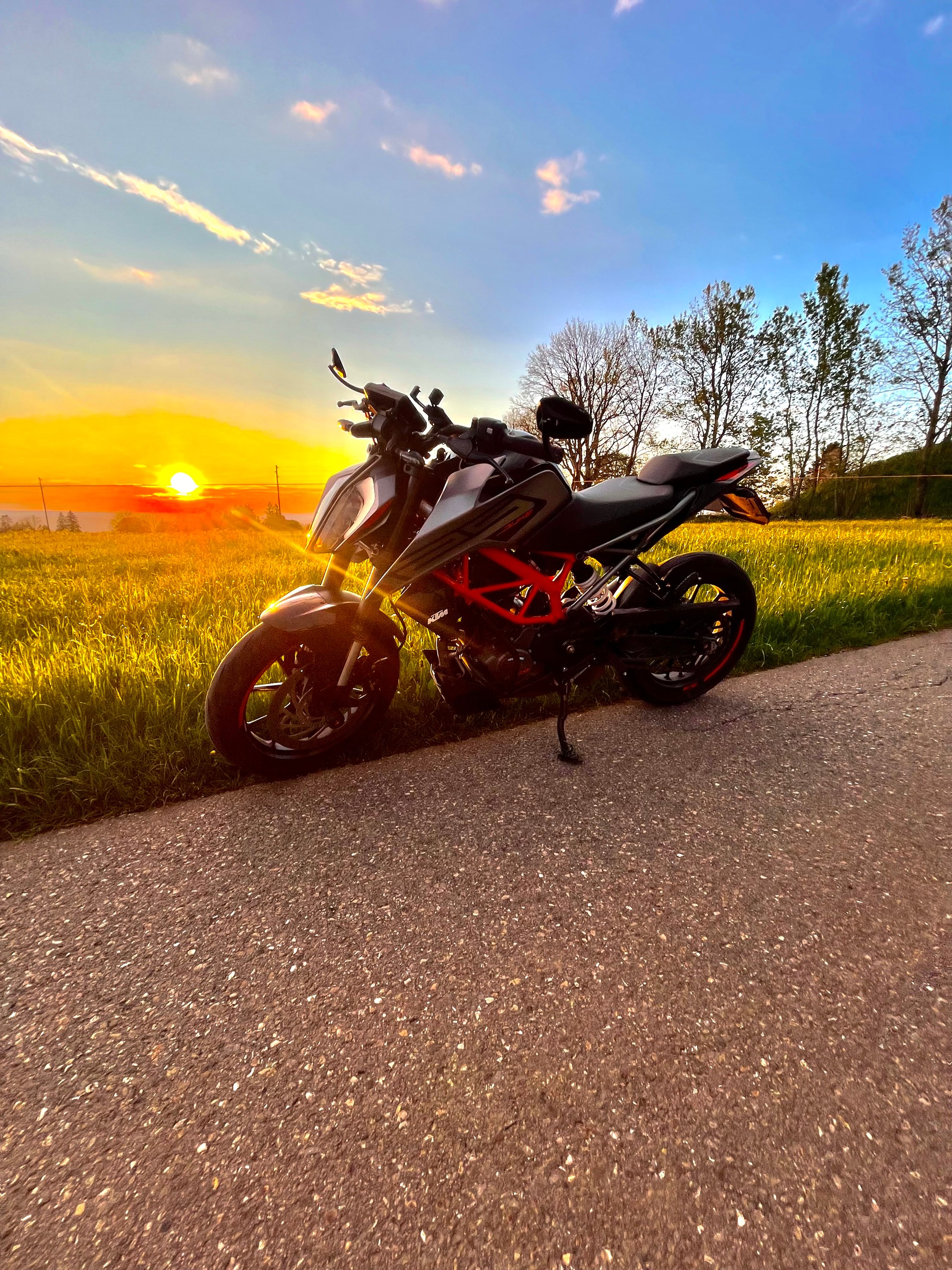 KTM 125 Duke-image-0