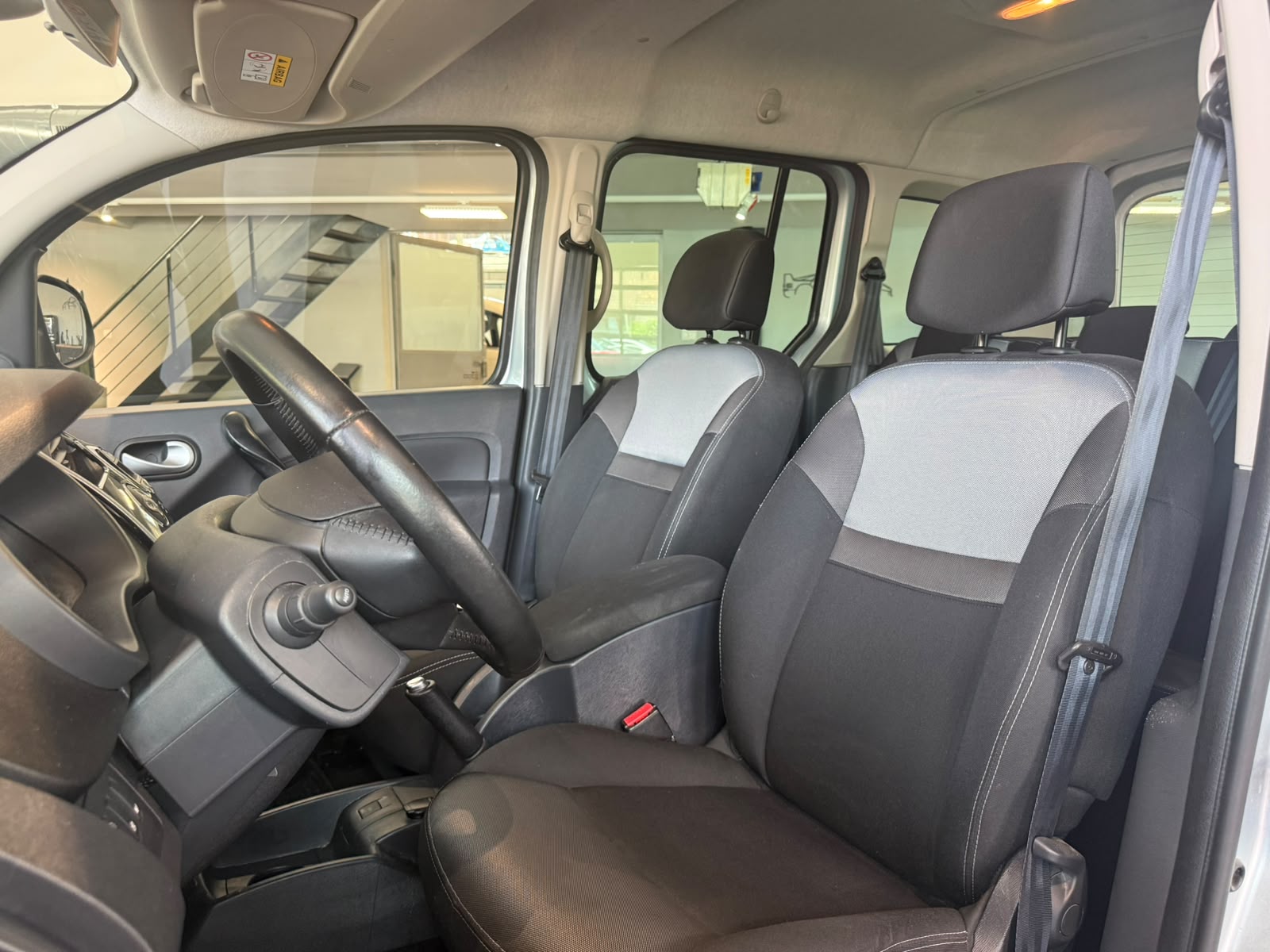 RENAULT Kangoo 1.5 dCi Zen+-image-9