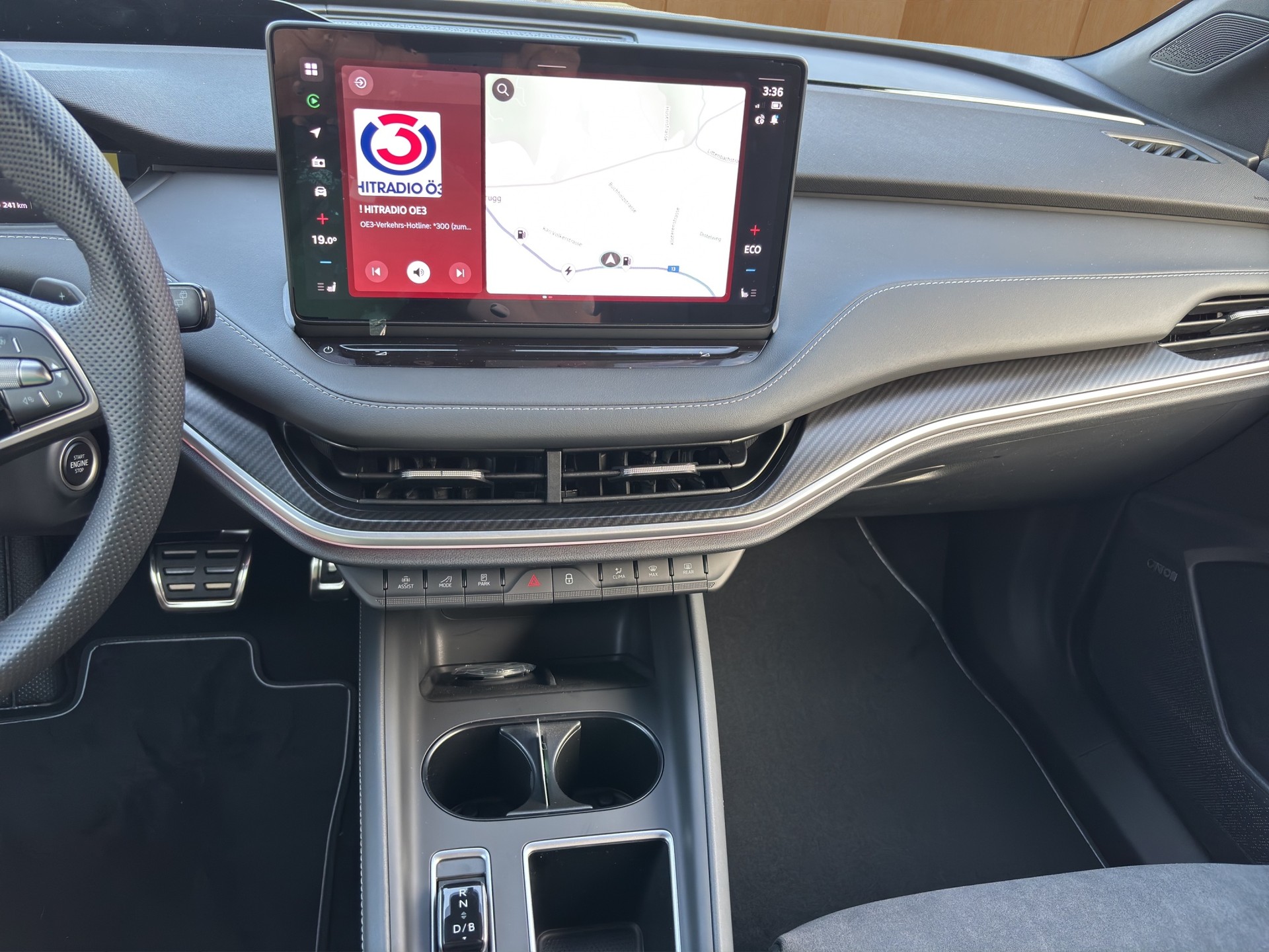 SKODA Elroq 85x Sportline 4x4-image-12