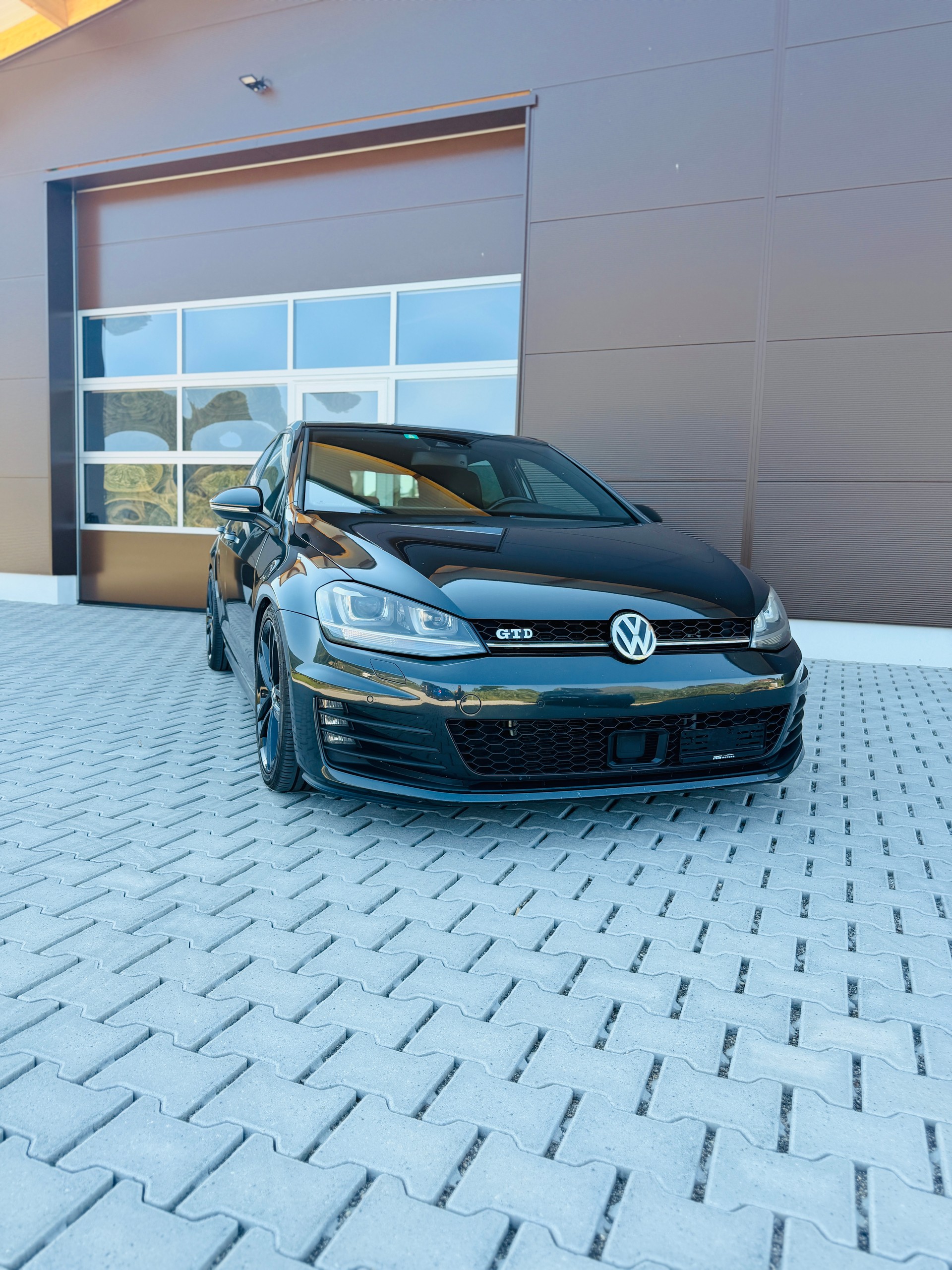 VW Golf 2.0 TDI GTD DSG-image-1
