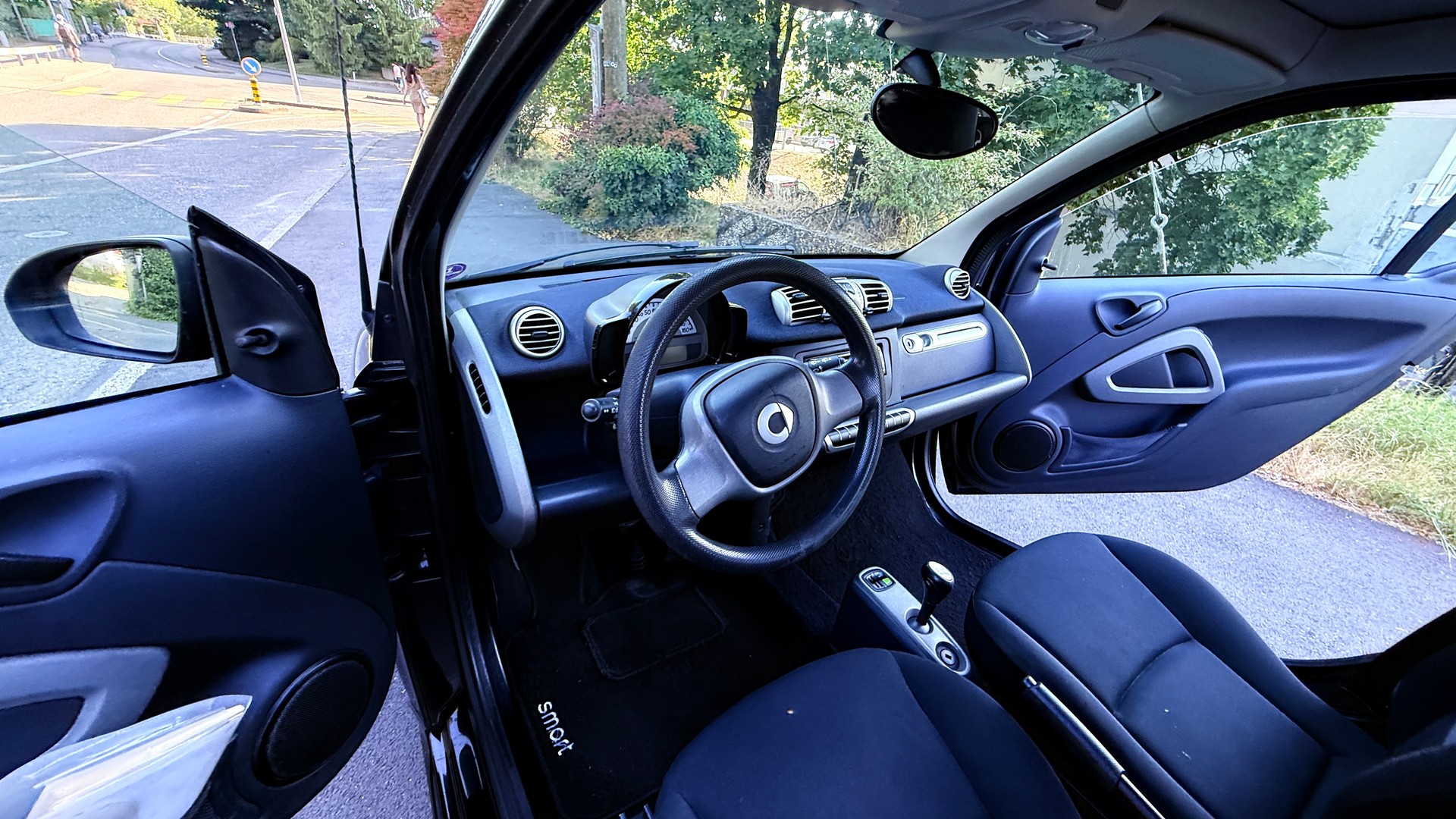 SMART fortwo-image-9