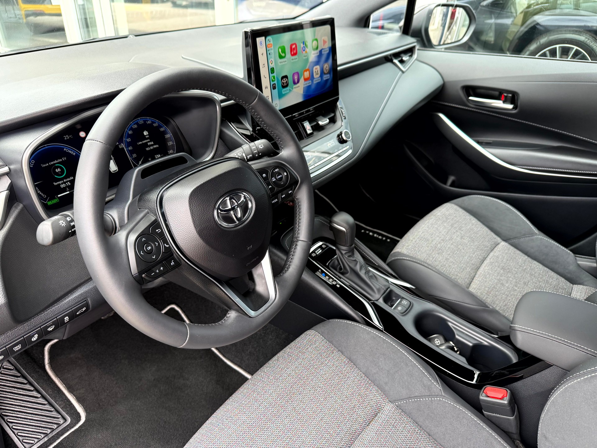 TOYOTA Corolla Touring Sports 1.8 HSD Trend e-CVT-image-14