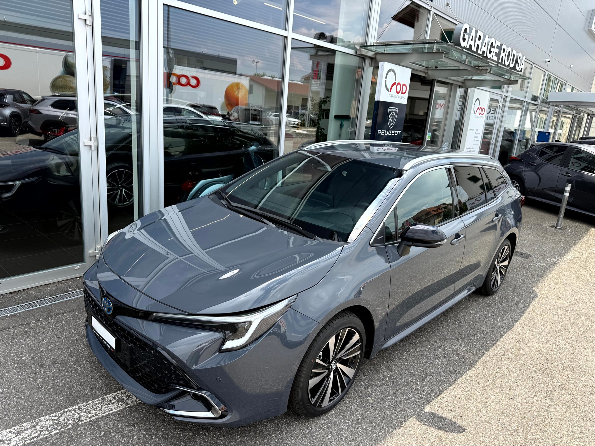 TOYOTA Corolla Touring Sports 1.8 HSD Trend e-CVT