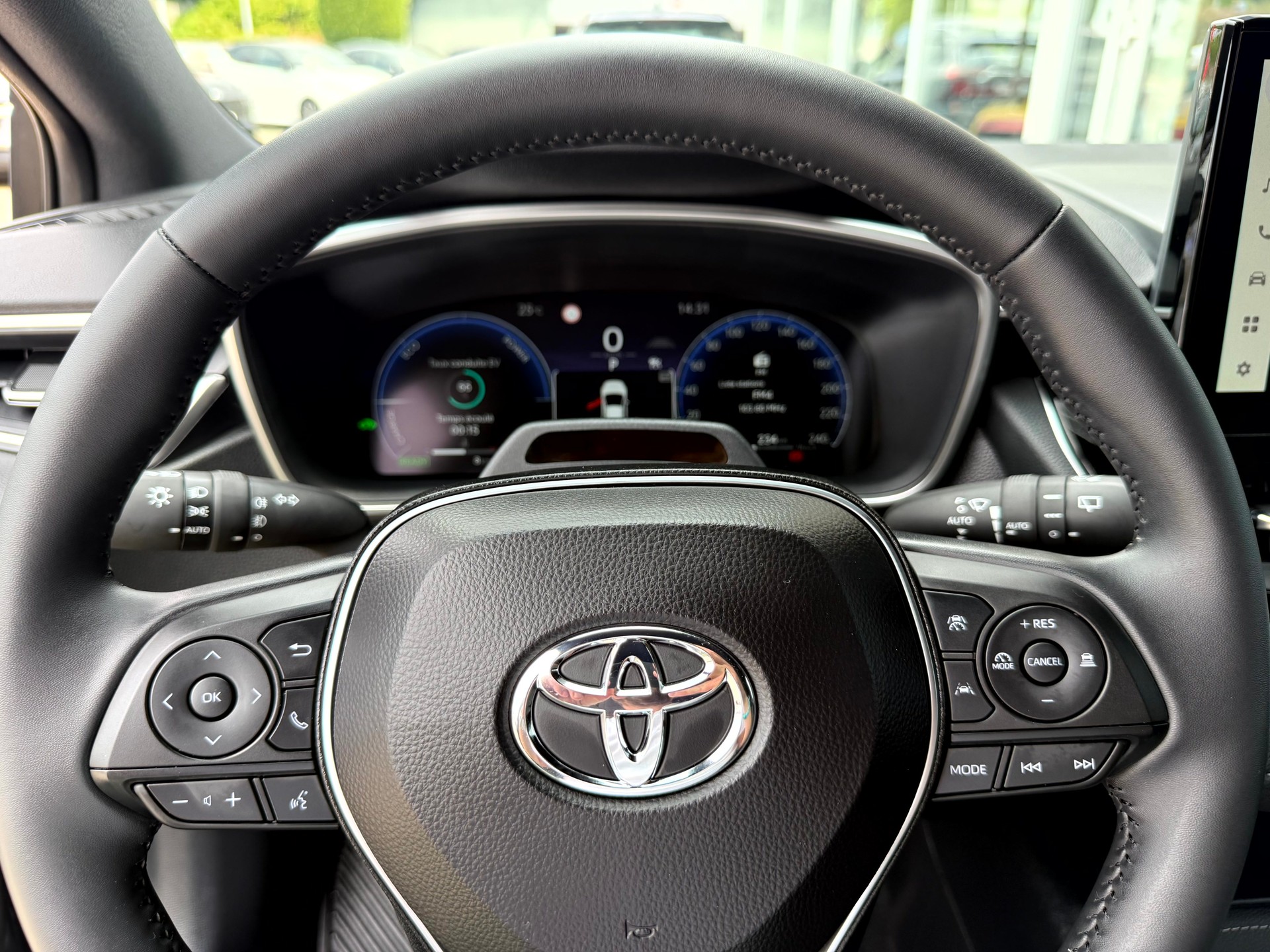 TOYOTA Corolla Touring Sports 1.8 HSD Trend e-CVT-image-18