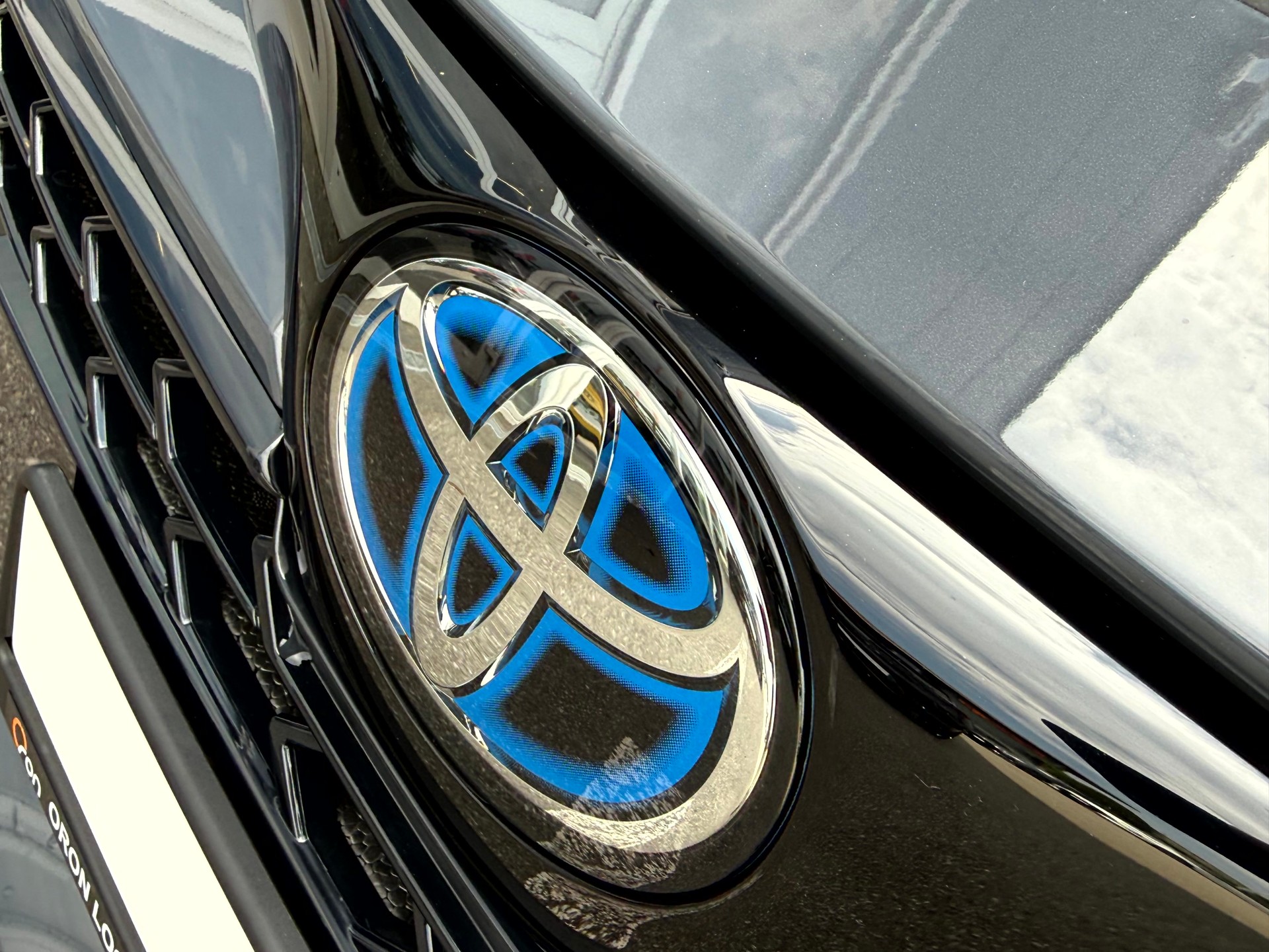 TOYOTA Corolla Touring Sports 1.8 HSD Trend e-CVT-showroom-element-2
