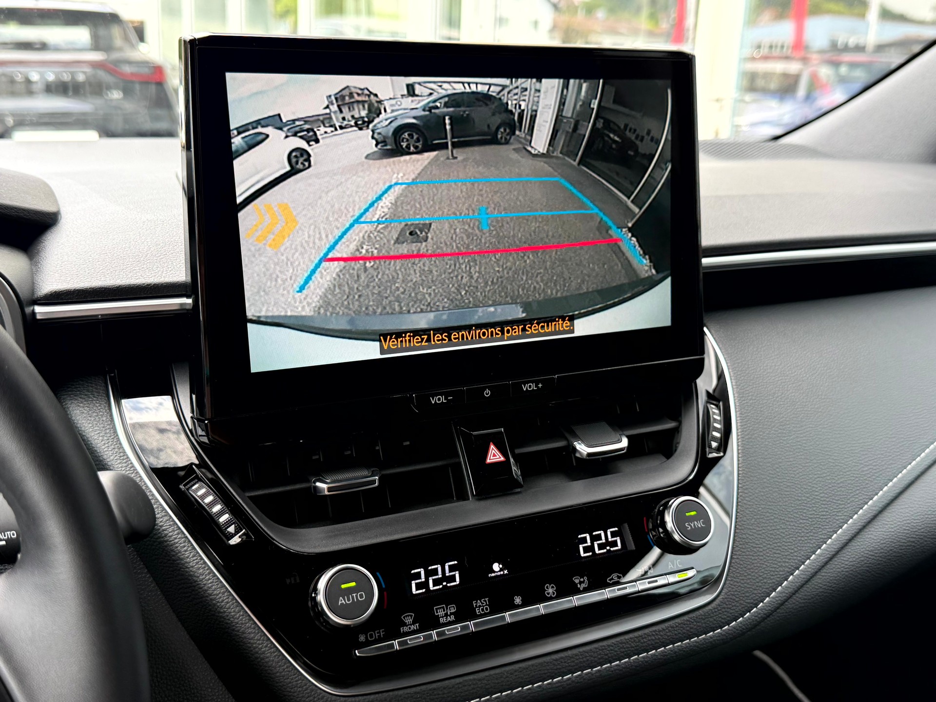 TOYOTA Corolla Touring Sports 1.8 HSD Trend e-CVT-image-22