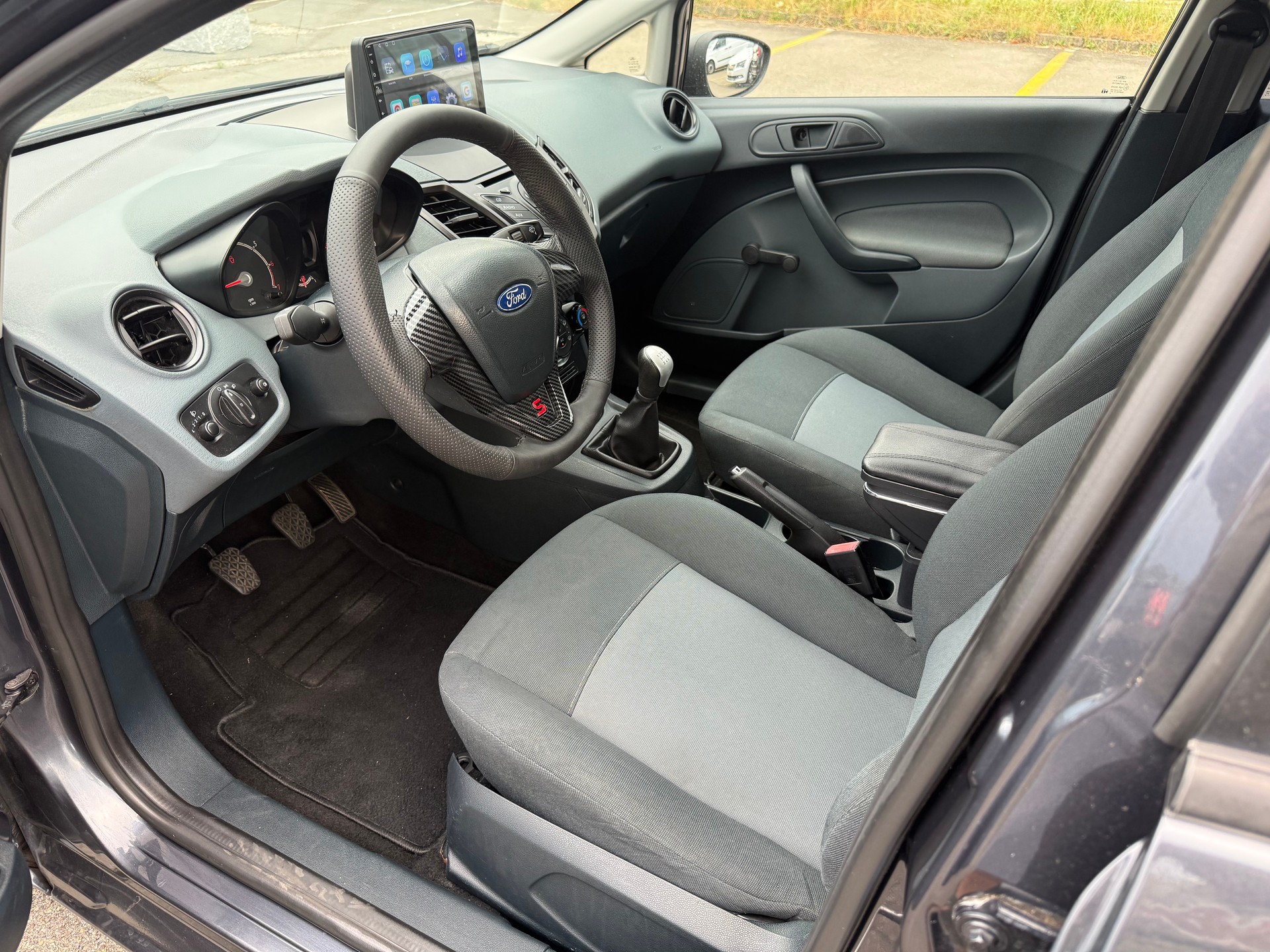 FORD Fiesta 1.25 16V Ambiente-image-11