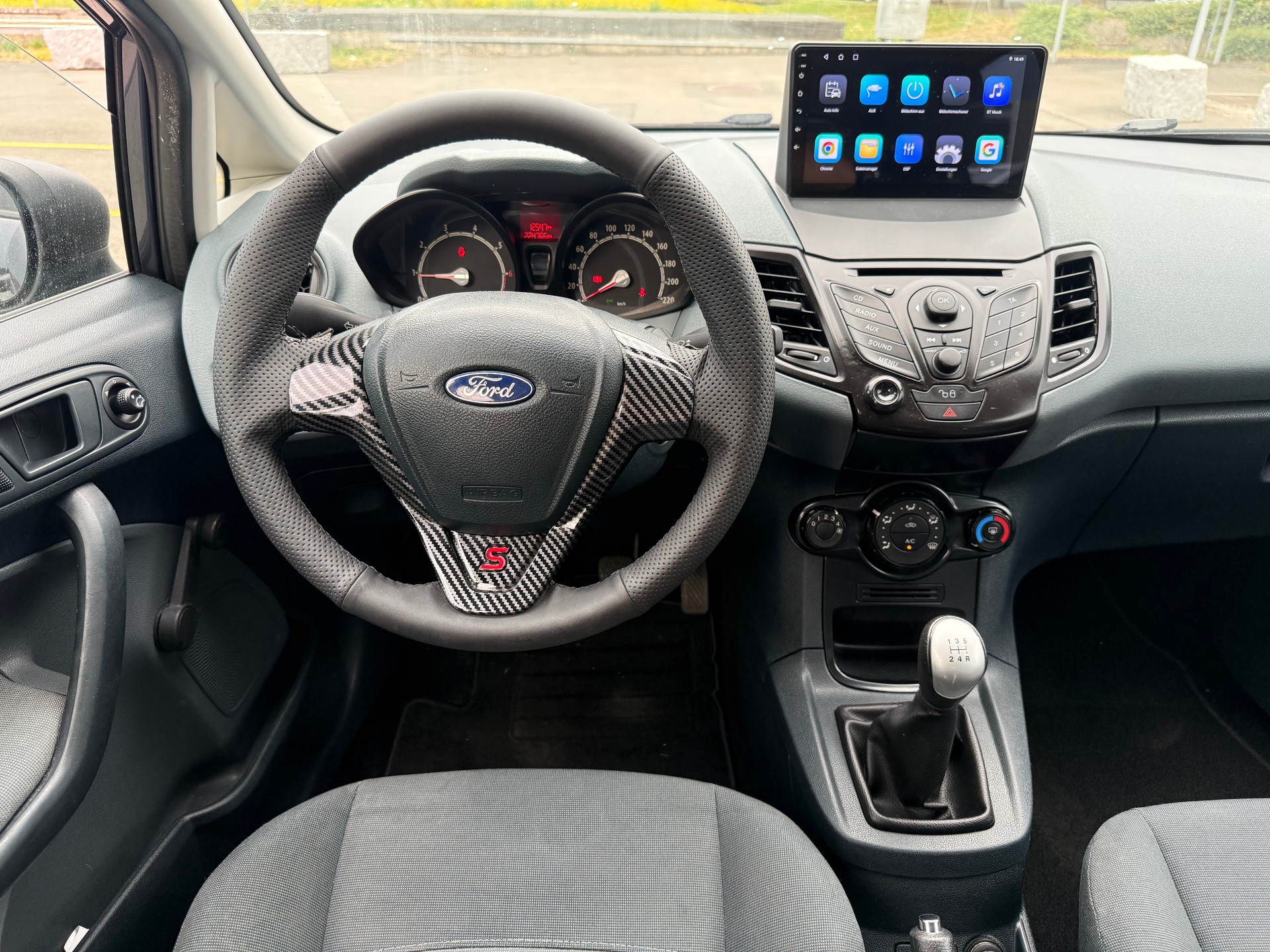 FORD Fiesta 1.25 16V Ambiente-image-9