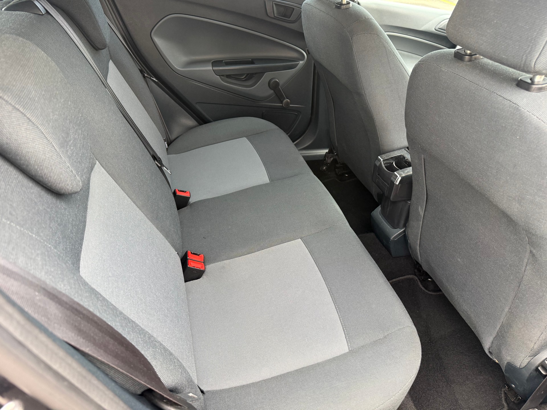 FORD Fiesta 1.25 16V Ambiente-image-13