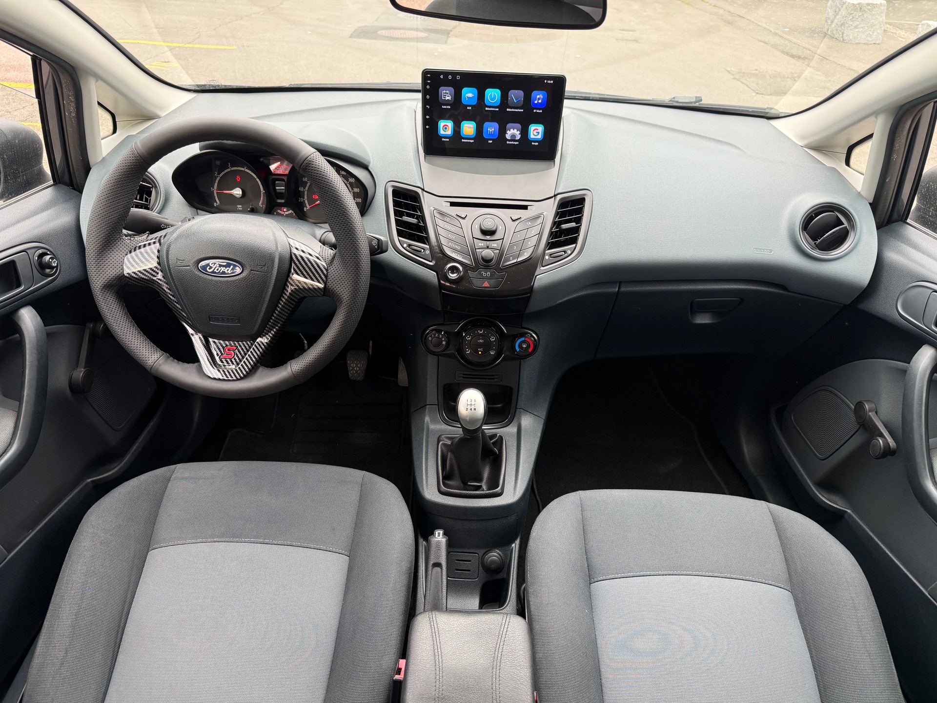 FORD Fiesta 1.25 16V Ambiente-image-8