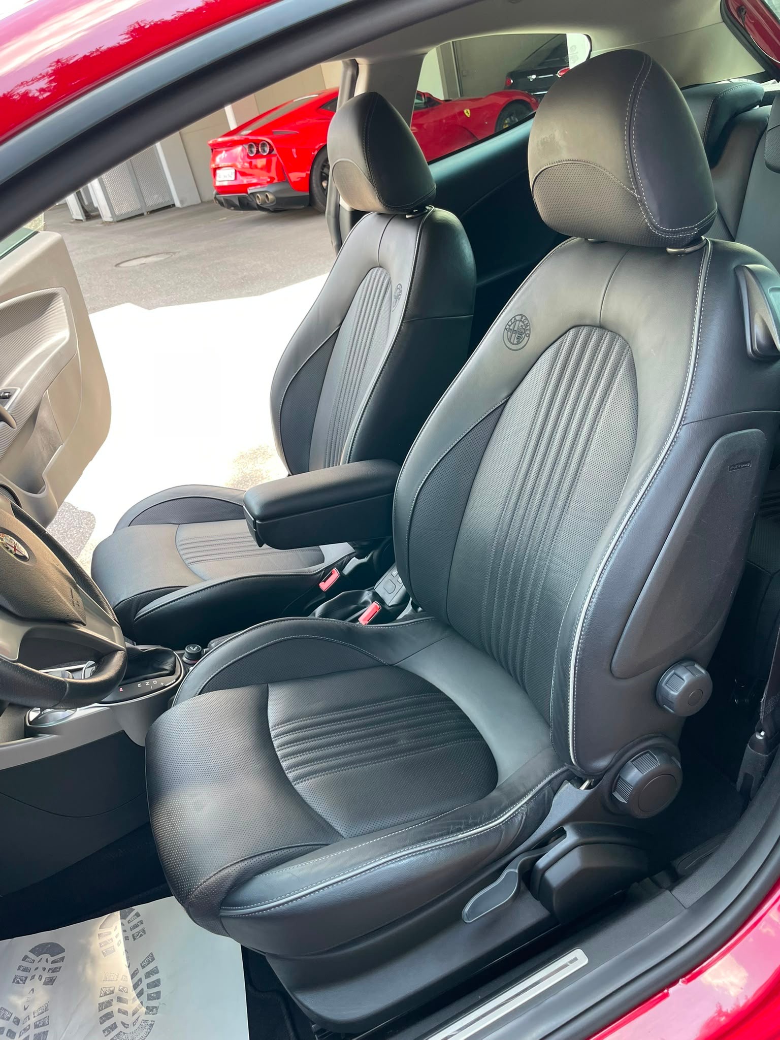 ALFA ROMEO MiTo 1.4 TB Distinctive TCT /Leder/Navi/5-Sitzer-image-9