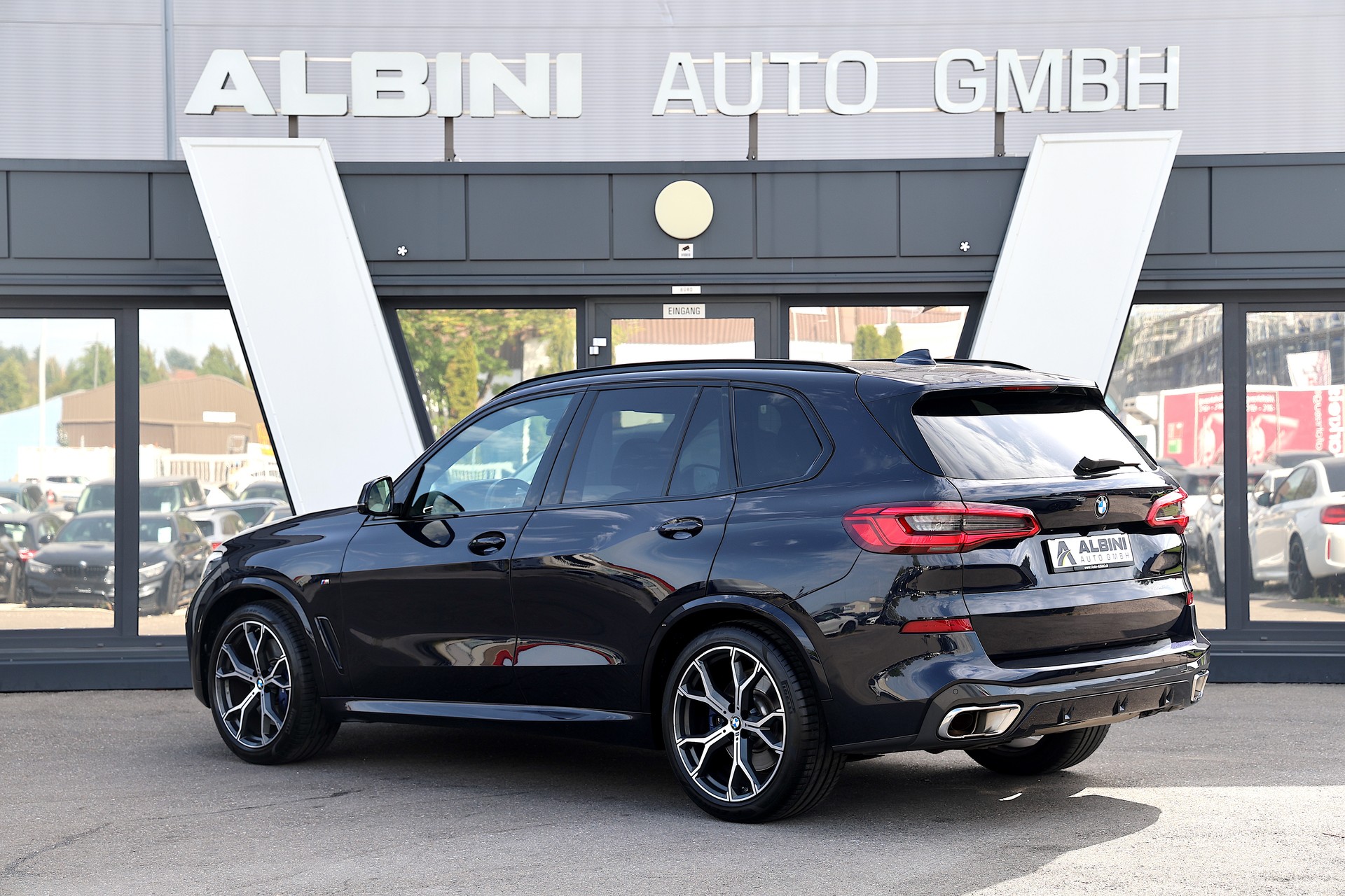 BMW X5 40i xDrive SAG-showroom-element-3