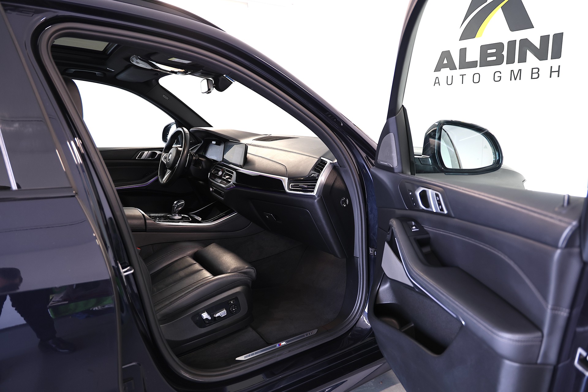 BMW X5 40i xDrive SAG-image-11