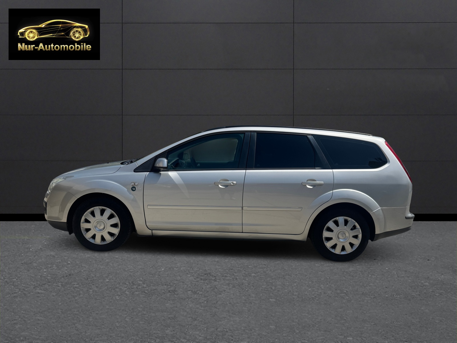 FORD Focus 1.6 TDCi-showroom-element-1