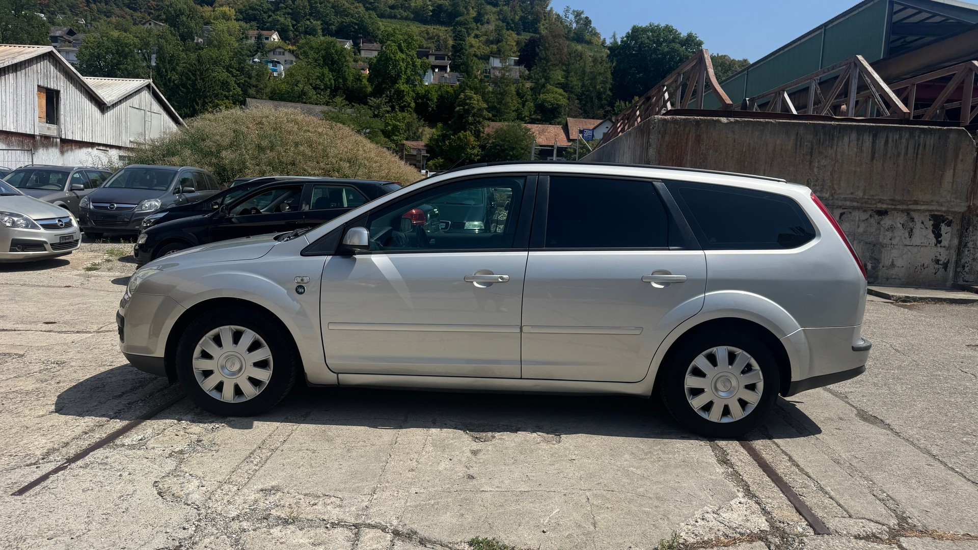 FORD Focus 1.6 TDCi-showroom-element-1