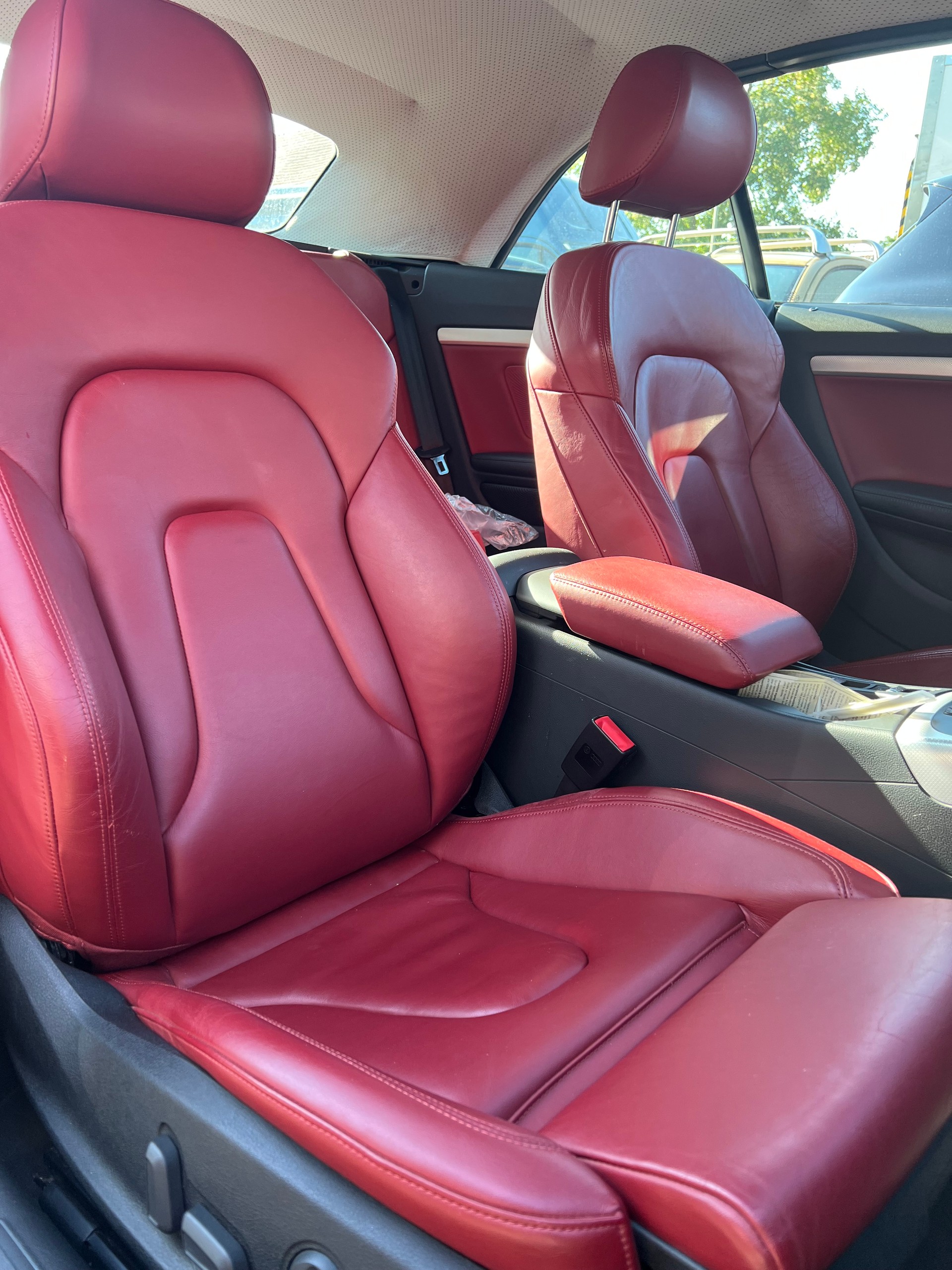 AUDI A5 Cabriolet 3.0 TDI quattro S-tronic-image-13