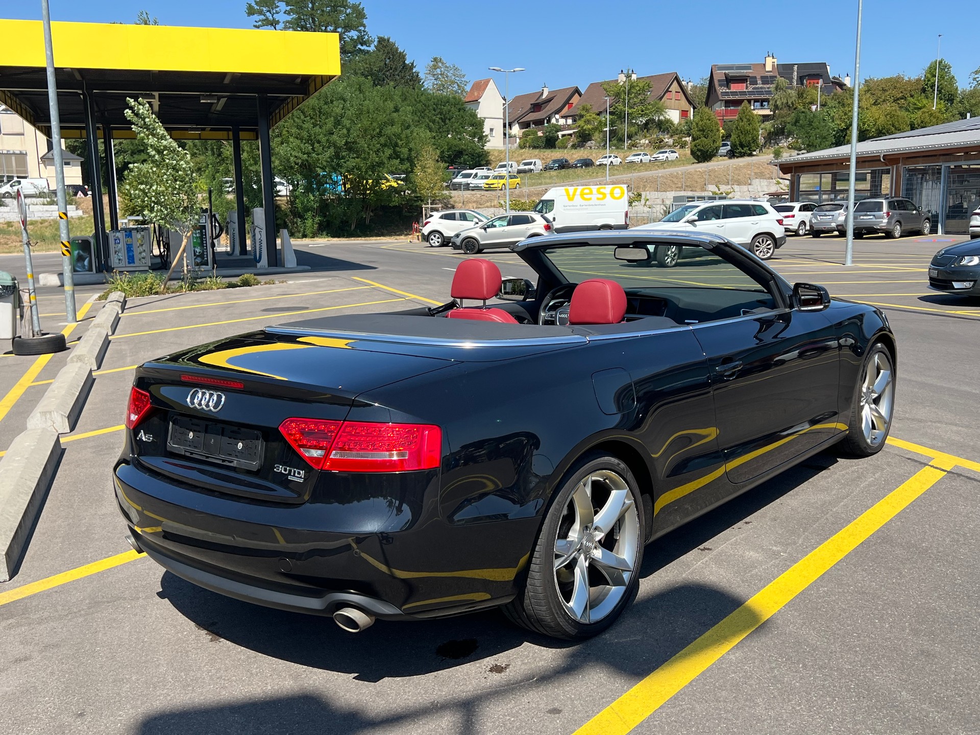 AUDI A5 Cabriolet 3.0 TDI quattro S-tronic-image-5
